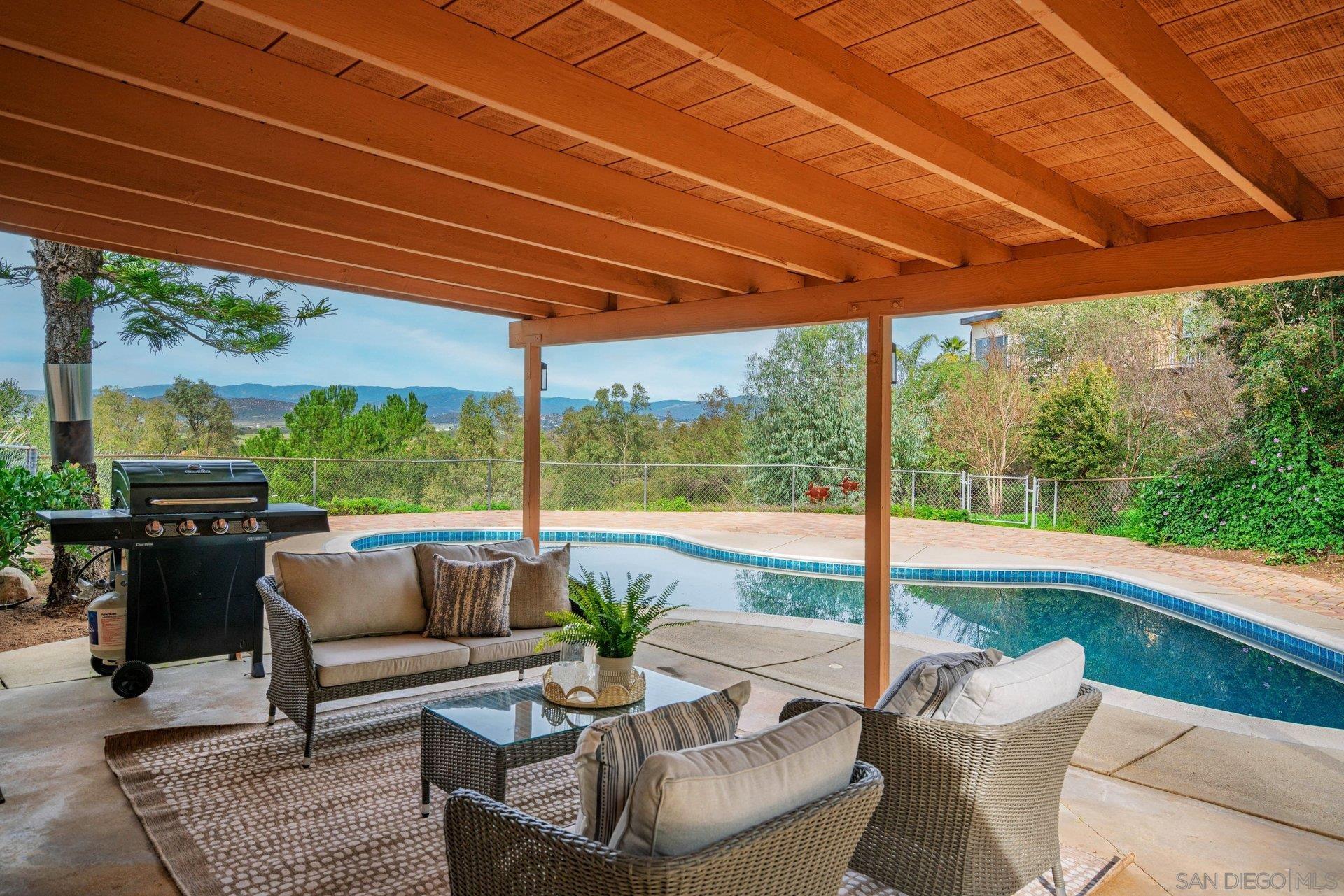 Detail Gallery Image 20 of 28 For 15770  Oak Valley Road, Ramona,  CA 92065 - 4 Beds | 2 Baths