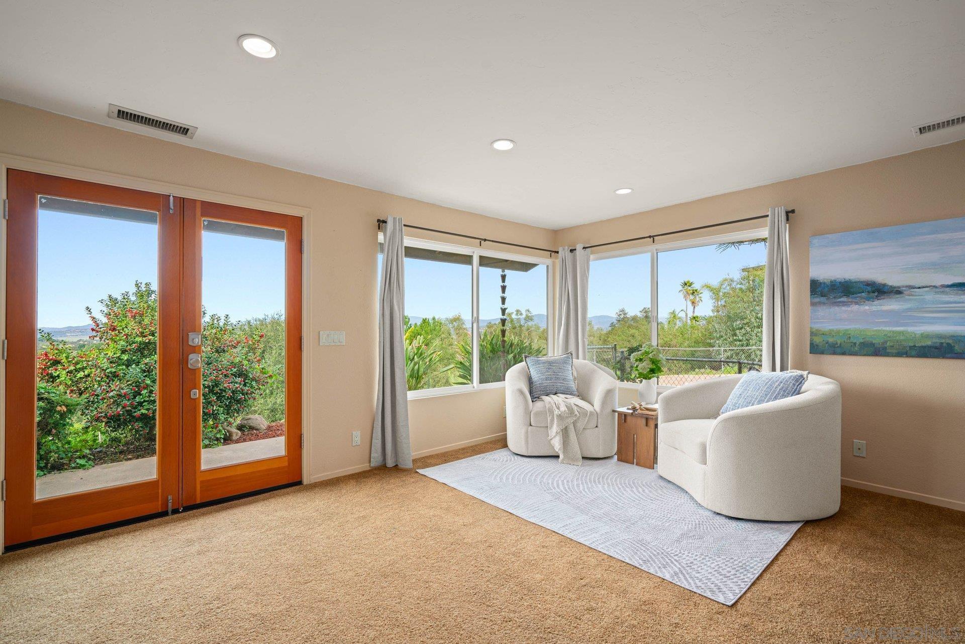 Detail Gallery Image 5 of 28 For 15770  Oak Valley Road, Ramona,  CA 92065 - 4 Beds | 2 Baths