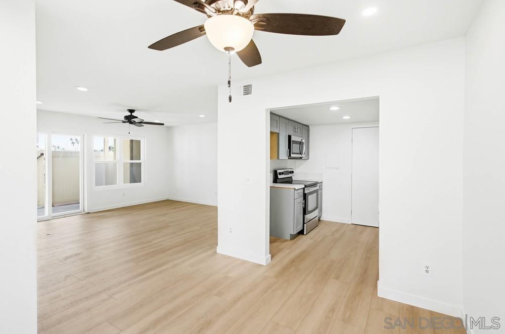 Detail Gallery Image 10 of 27 For 637  R Ave  #37,  National City,  CA 91950 - 2 Beds | 2 Baths