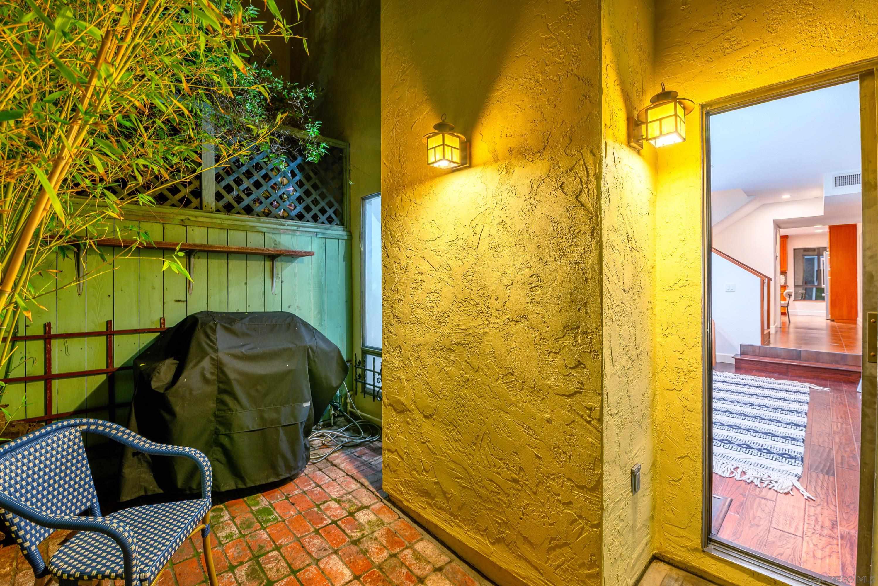 Detail Gallery Image 32 of 40 For 1027  Essex St  #B,  San Diego,  CA 92103 - 2 Beds | 2/1 Baths