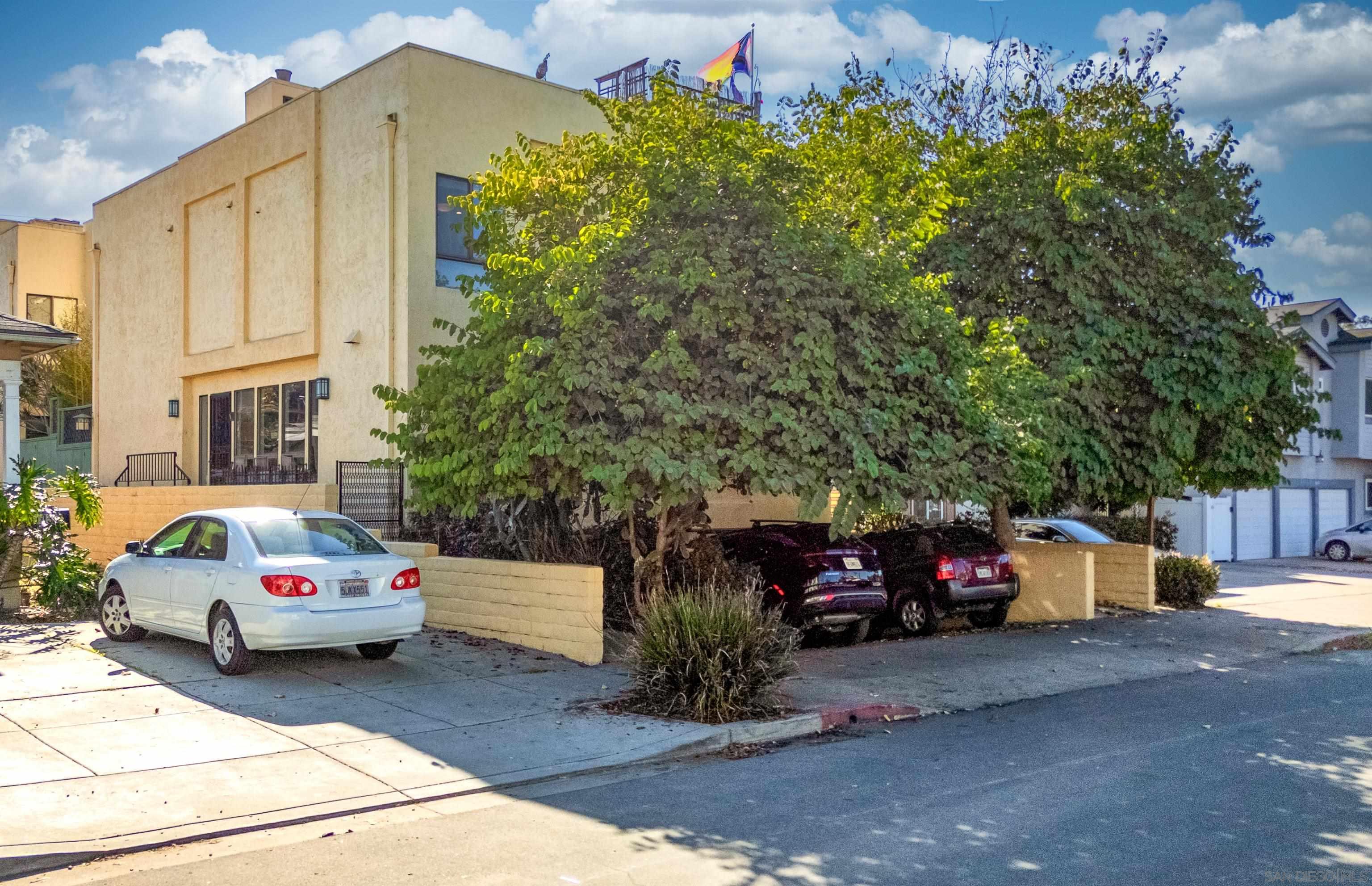 Detail Gallery Image 38 of 40 For 1027  Essex St  #B,  San Diego,  CA 92103 - 2 Beds | 2/1 Baths