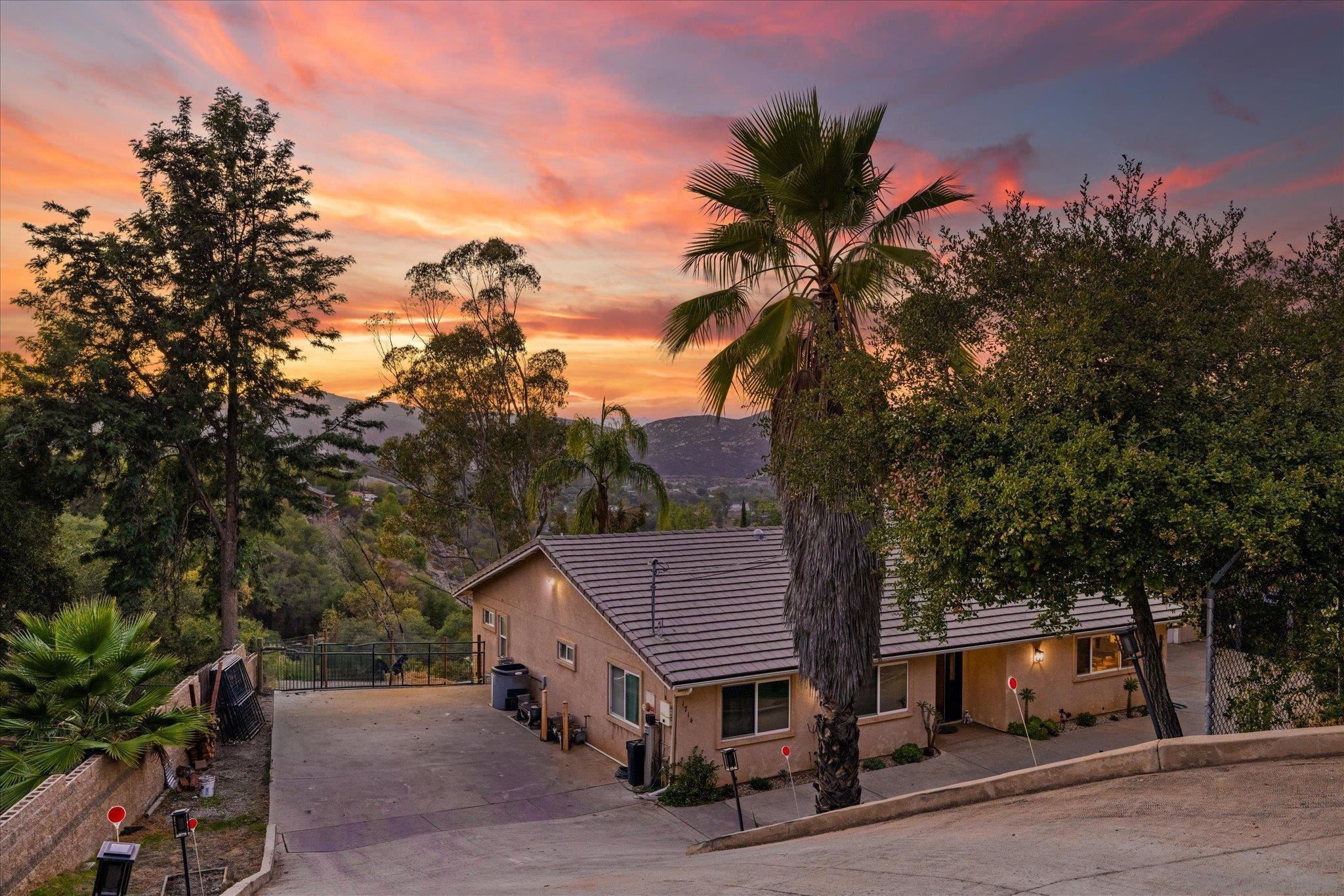 Detail Gallery Image 7 of 66 For 1714  Foss Rd, Alpine,  CA 91901 - 3 Beds | 2/1 Baths