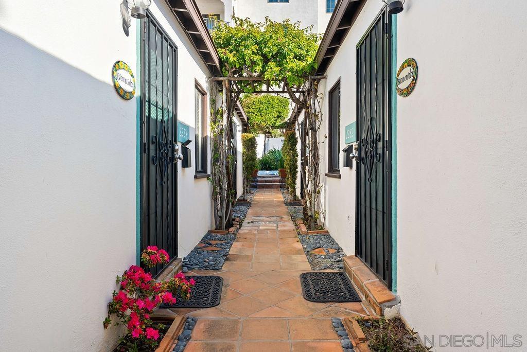 Detail Gallery Image 3 of 32 For 2282-84  Congress St, San Diego,  CA 92110 - – Beds | – Baths