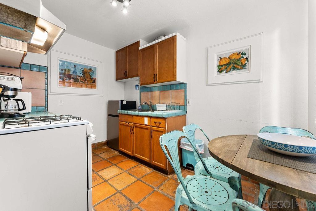 Detail Gallery Image 27 of 32 For 2282-84  Congress St, San Diego,  CA 92110 - – Beds | – Baths