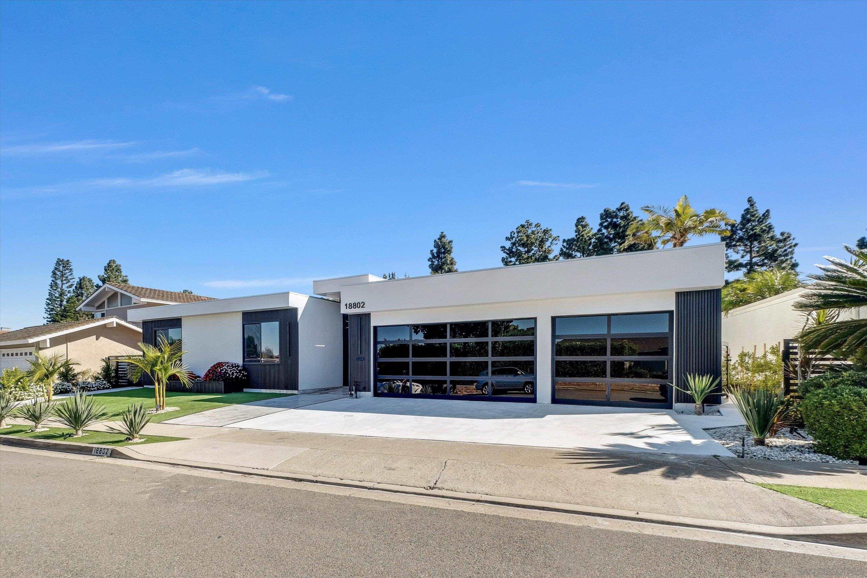 Detail Gallery Image 2 of 37 For 18802  Saginaw Dr, Irvine,  CA 92603 - 4 Beds | 4/1 Baths