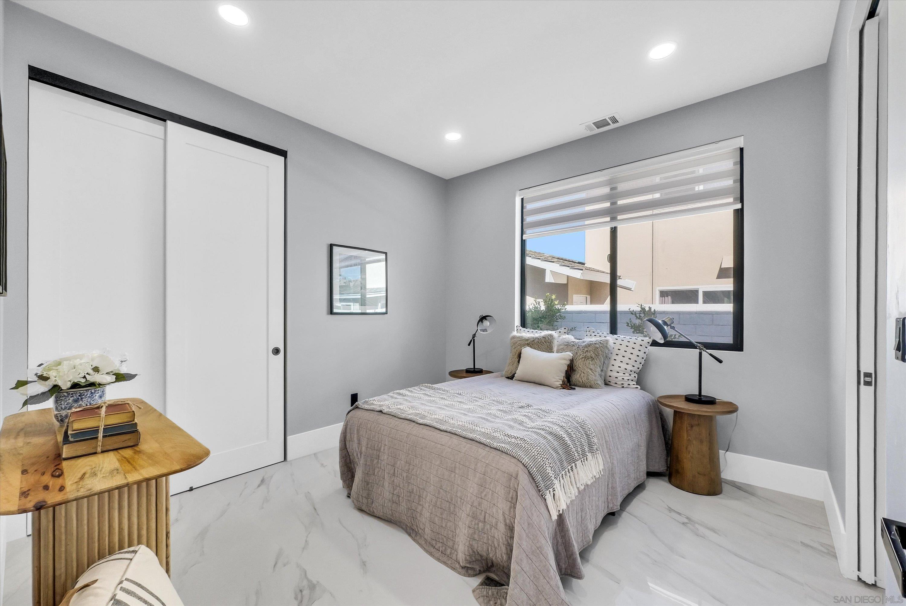 Detail Gallery Image 11 of 37 For 18802  Saginaw Dr, Irvine,  CA 92603 - 4 Beds | 4/1 Baths