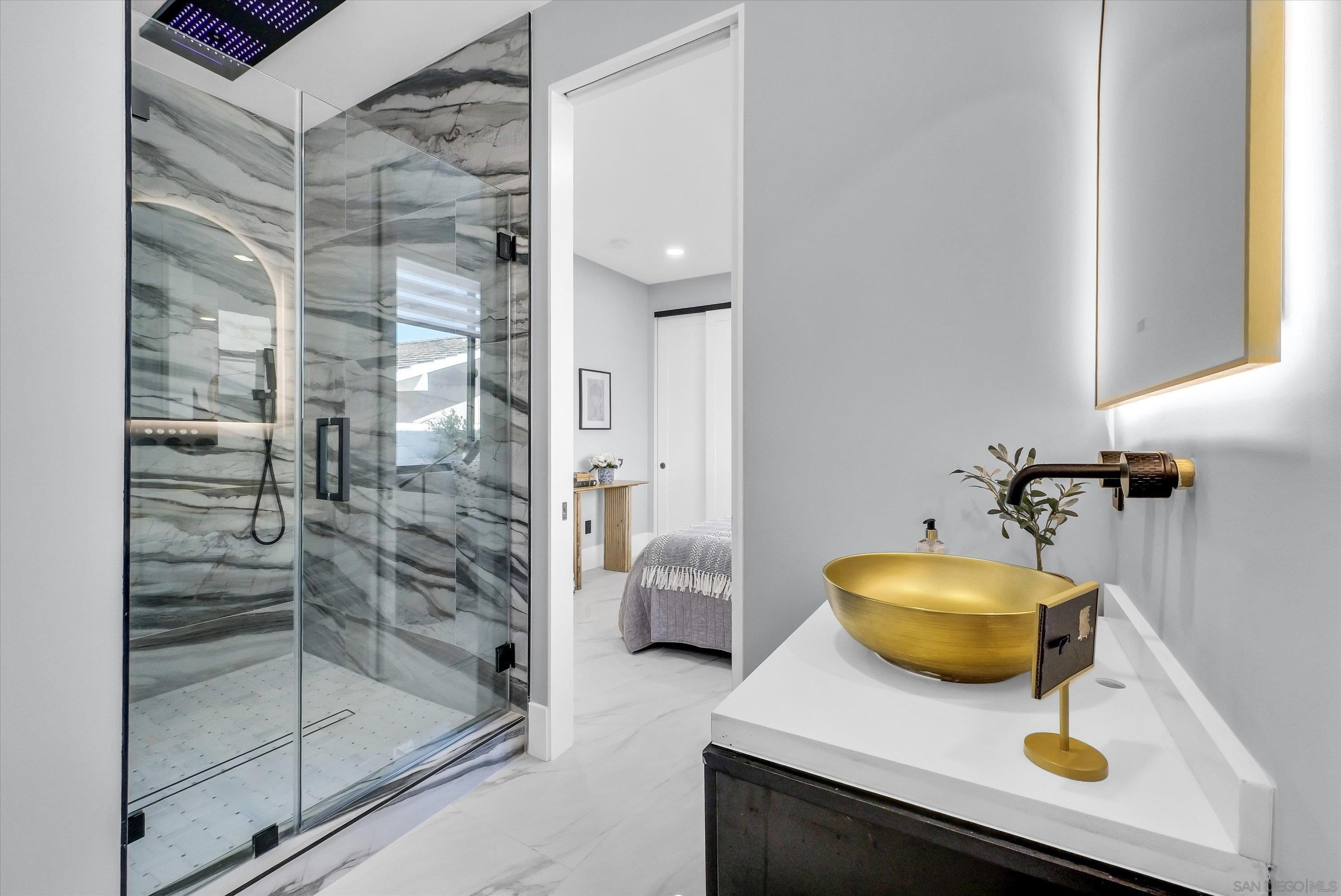 Detail Gallery Image 12 of 37 For 18802  Saginaw Dr, Irvine,  CA 92603 - 4 Beds | 4/1 Baths