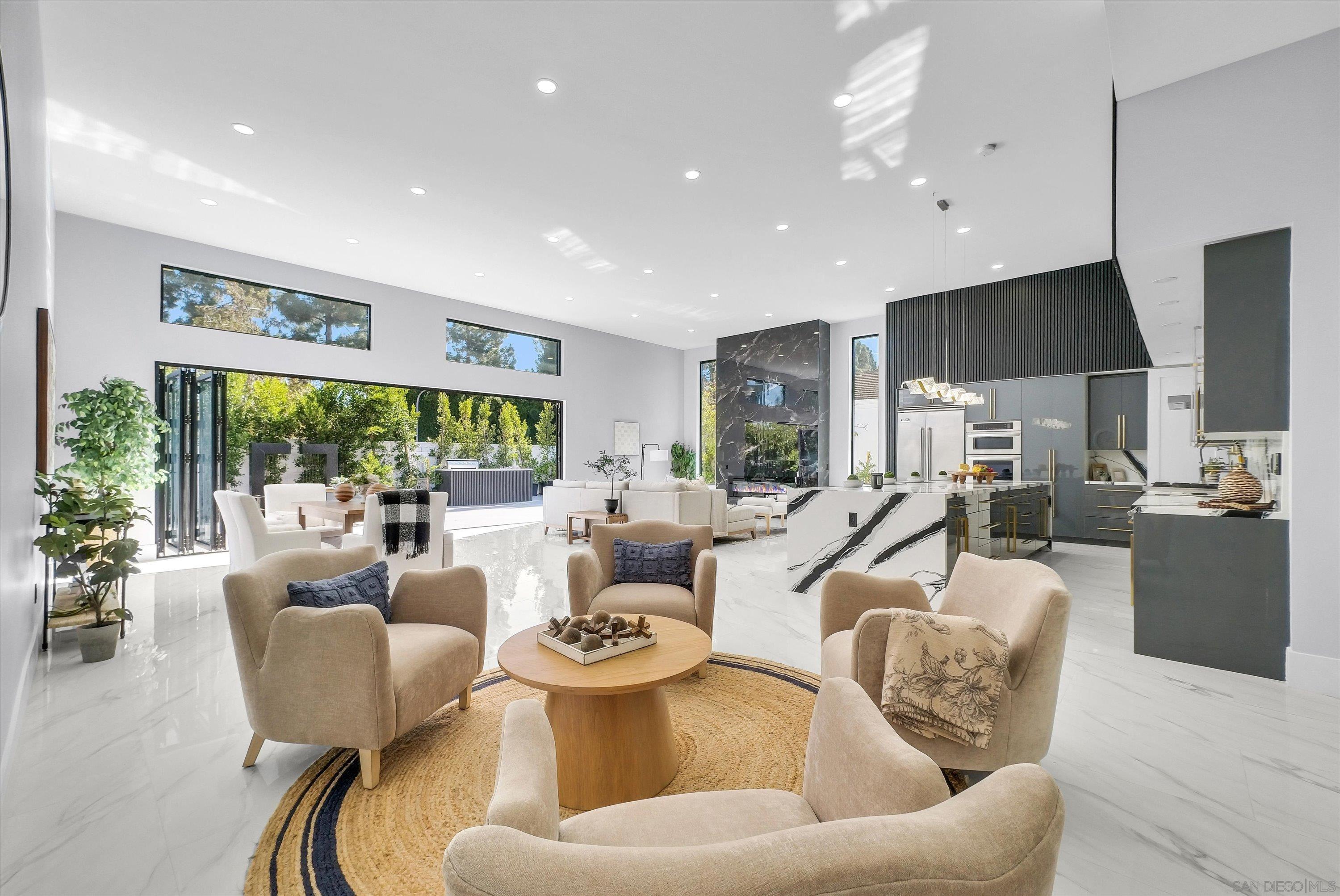 Detail Gallery Image 17 of 37 For 18802  Saginaw Dr, Irvine,  CA 92603 - 4 Beds | 4/1 Baths