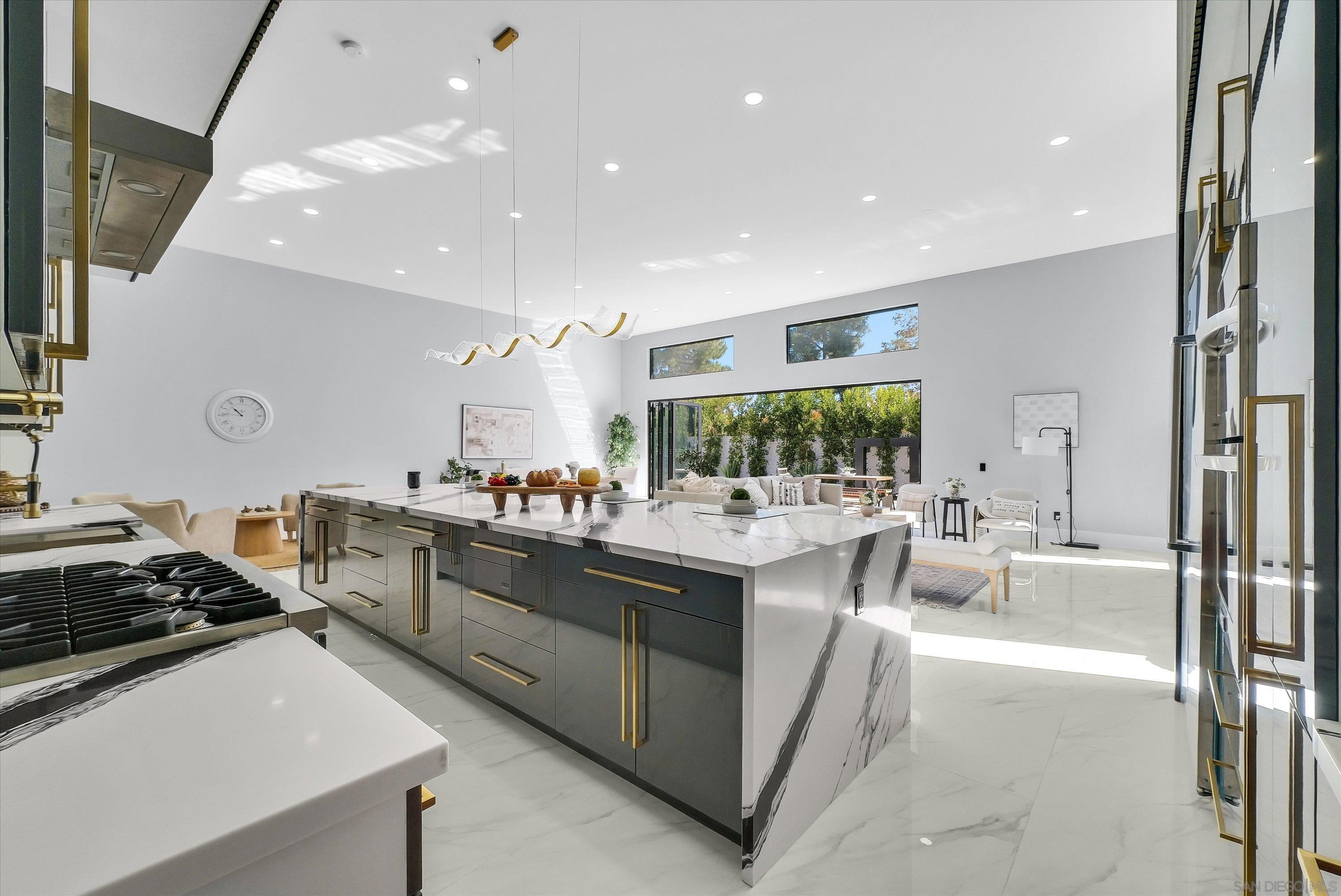 Detail Gallery Image 25 of 37 For 18802  Saginaw Dr, Irvine,  CA 92603 - 4 Beds | 4/1 Baths