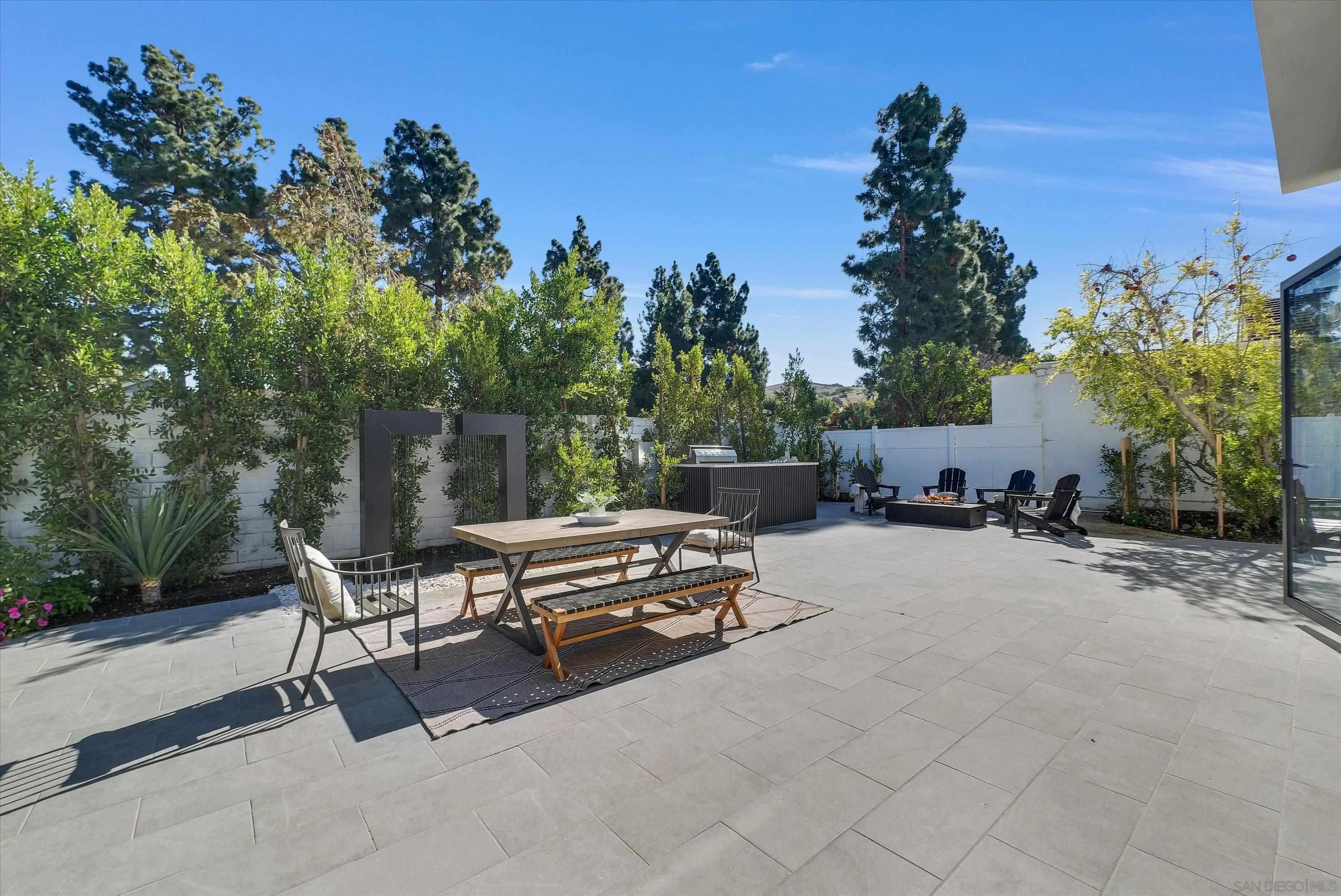 Detail Gallery Image 28 of 37 For 18802  Saginaw Dr, Irvine,  CA 92603 - 4 Beds | 4/1 Baths