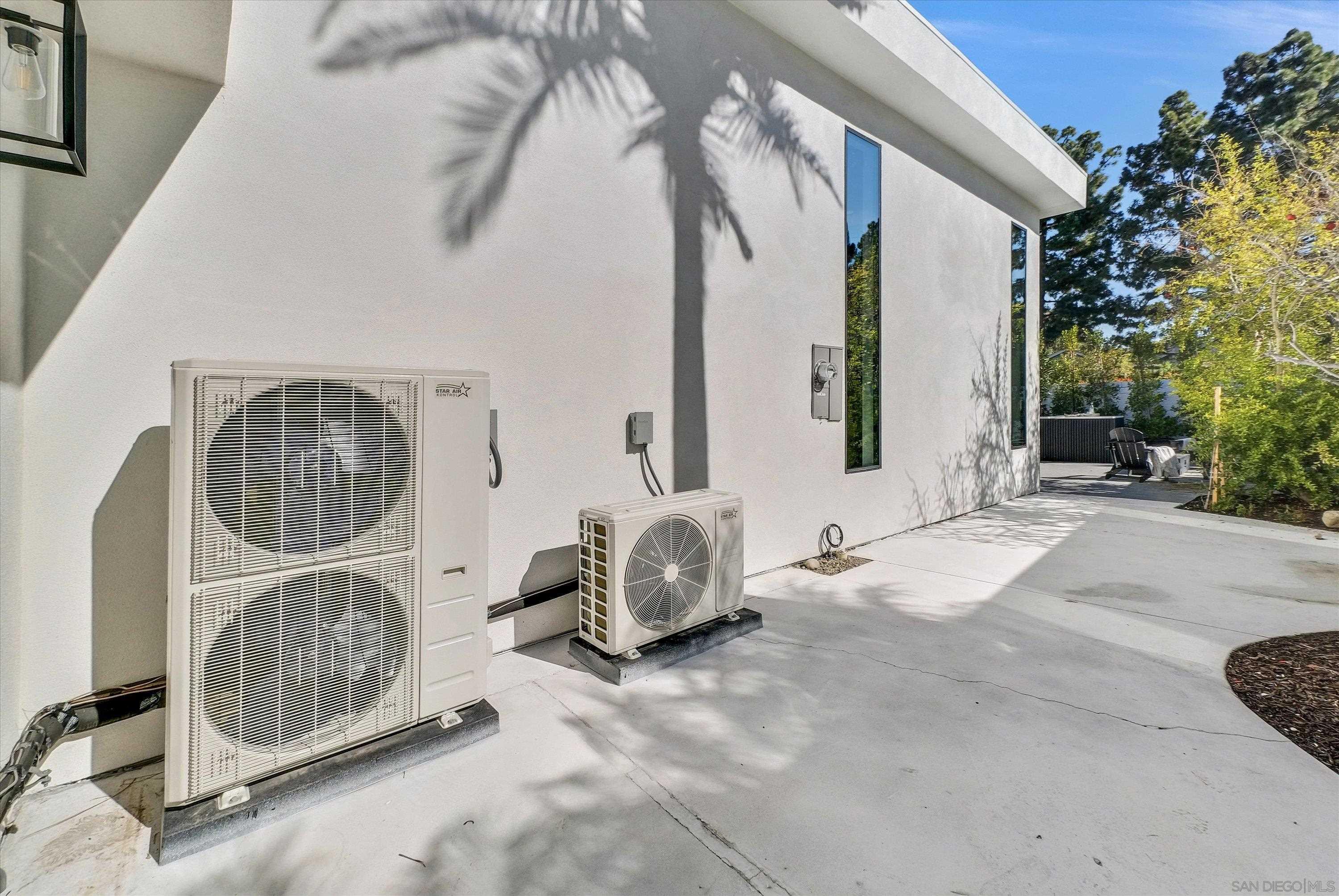 Detail Gallery Image 30 of 37 For 18802  Saginaw Dr, Irvine,  CA 92603 - 4 Beds | 4/1 Baths