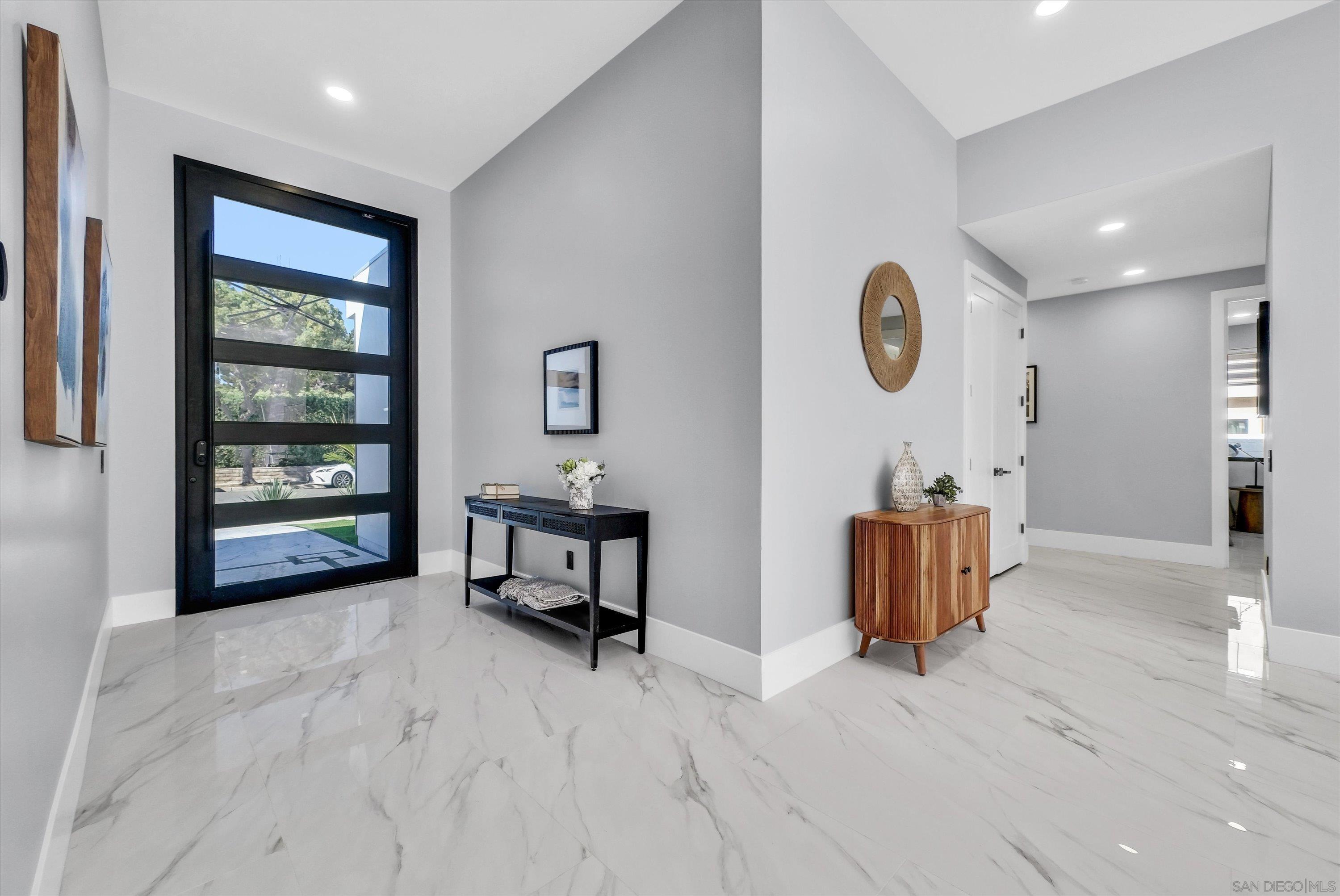 Detail Gallery Image 5 of 37 For 18802  Saginaw Dr, Irvine,  CA 92603 - 4 Beds | 4/1 Baths