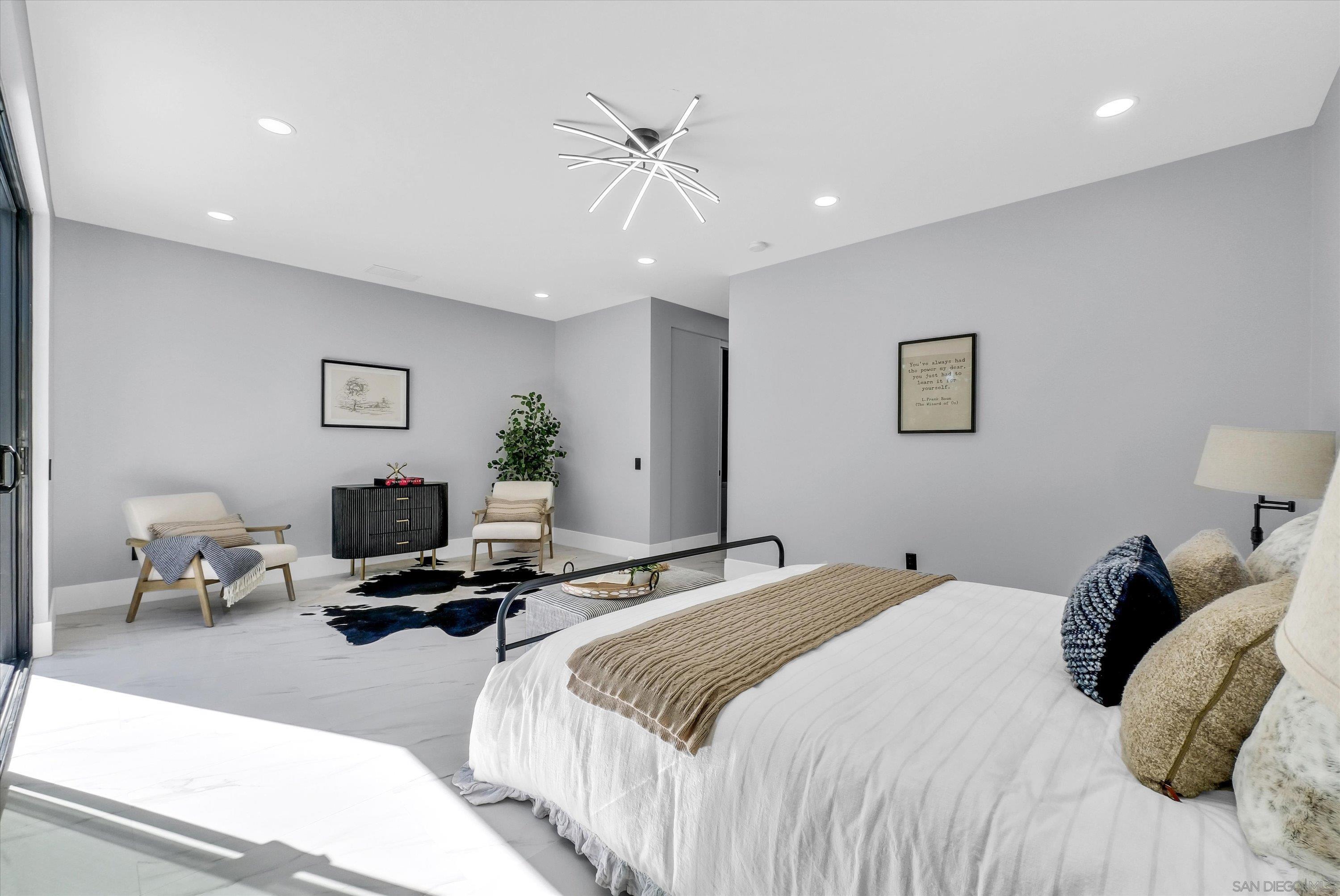 Detail Gallery Image 8 of 37 For 18802  Saginaw Dr, Irvine,  CA 92603 - 4 Beds | 4/1 Baths