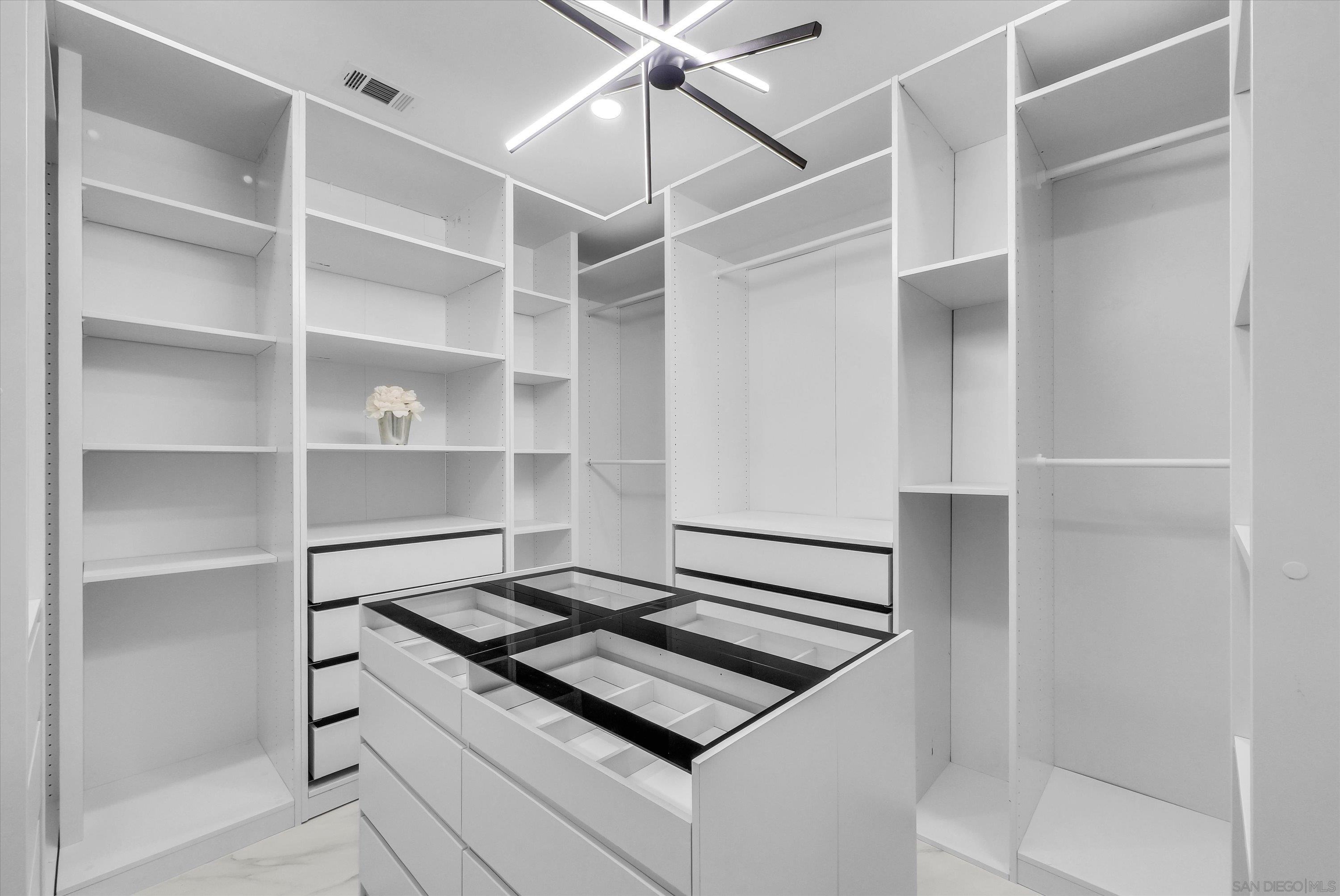 Detail Gallery Image 10 of 37 For 18802  Saginaw Dr, Irvine,  CA 92603 - 4 Beds | 4/1 Baths