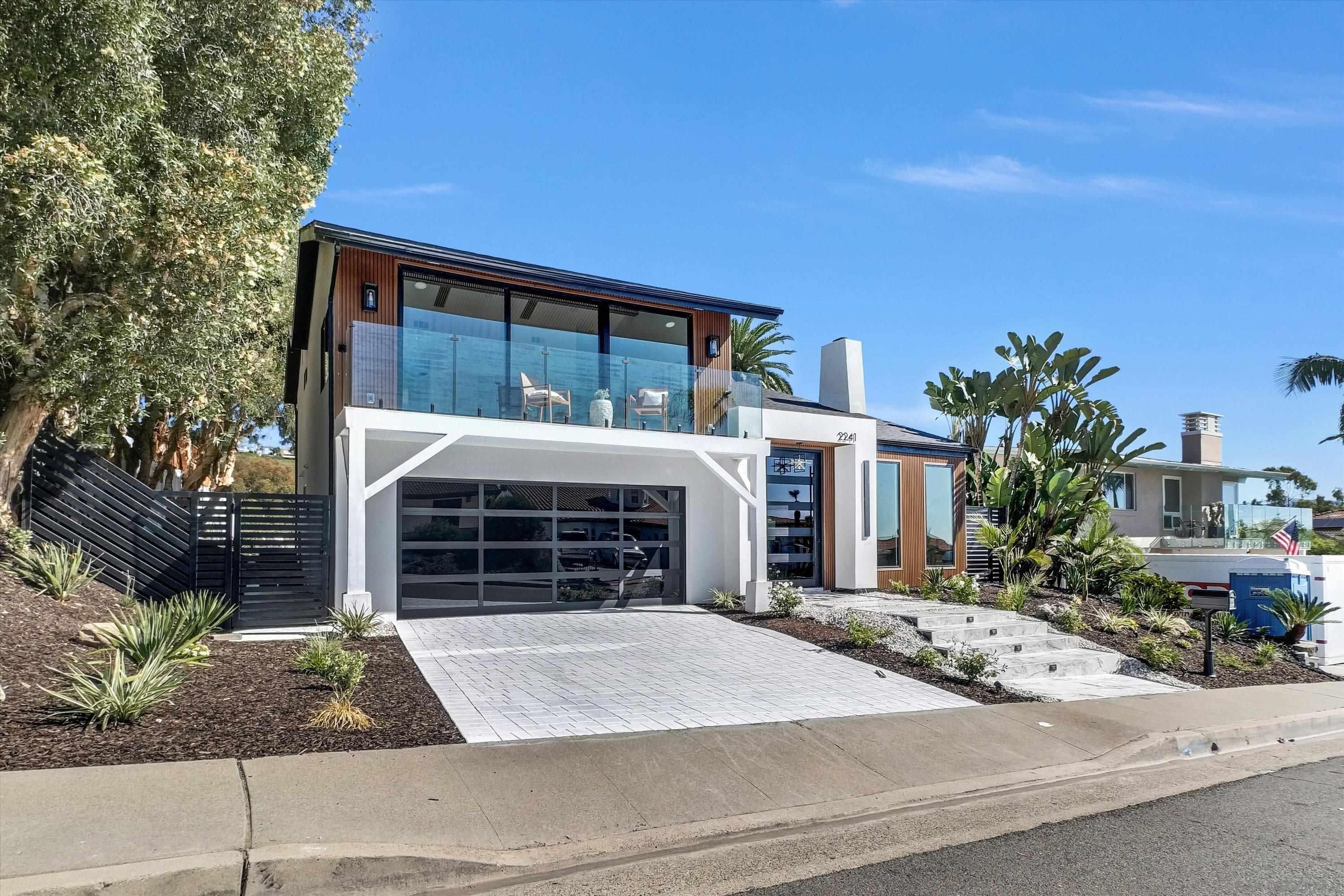 Front Image Thumbnail for SD260002324