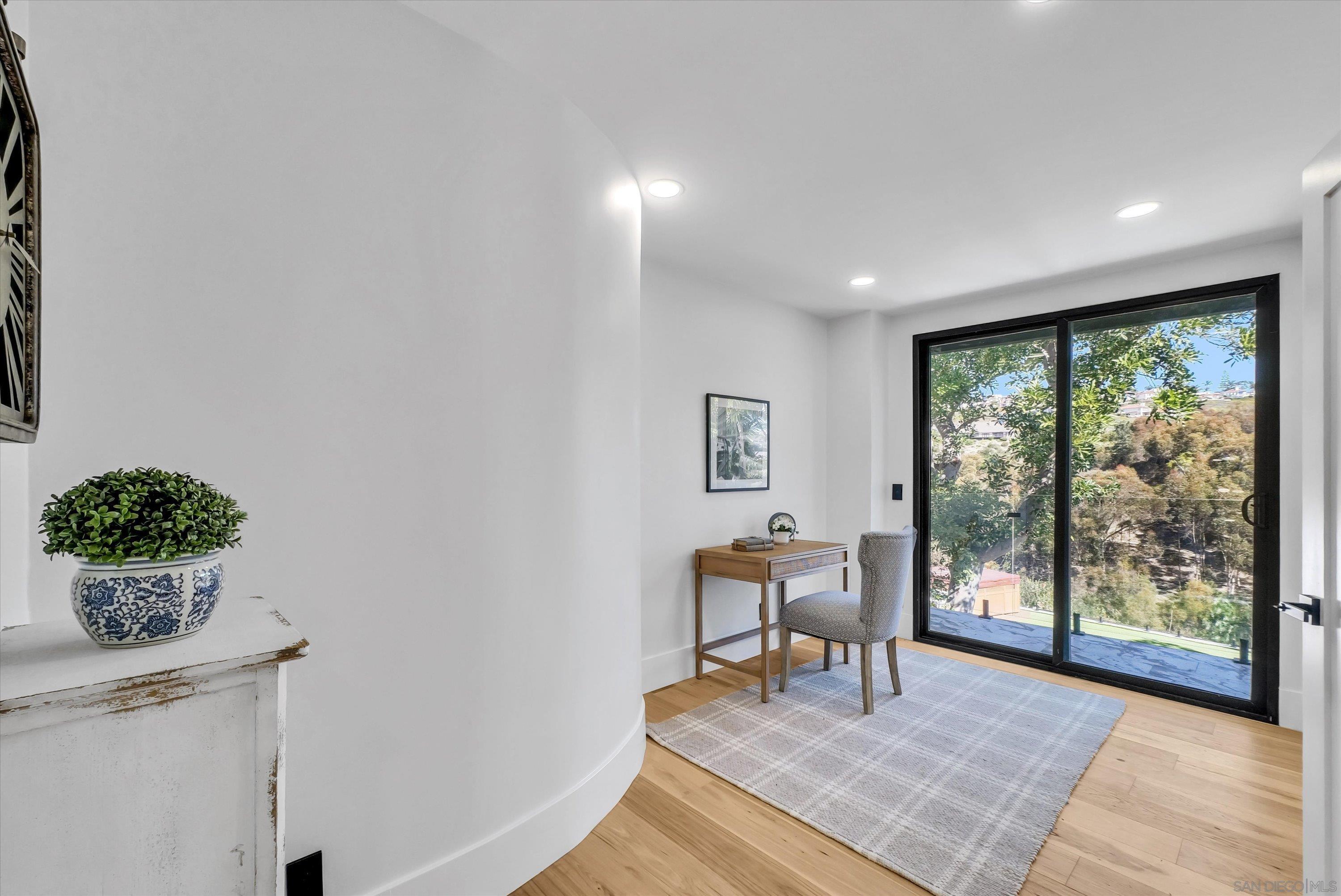 Detail Gallery Image 16 of 37 For 2241  Avenida Salvador, San Clemente,  CA 92672 - 5 Beds | 4/1 Baths