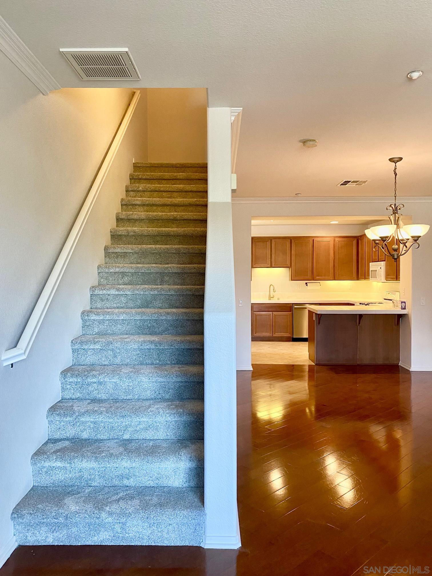 Detail Gallery Image 9 of 17 For 16915  Hutchins Lndg  #57,  San Diego,  CA 92127 - 3 Beds | 3/1 Baths