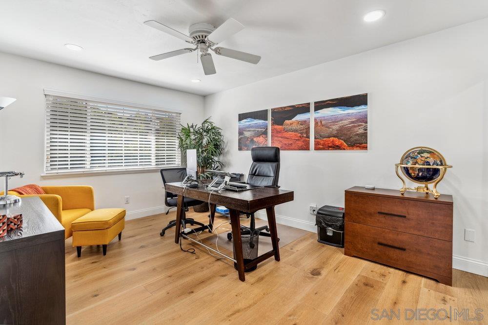 Detail Gallery Image 9 of 22 For 12385  Conquistador Way, San Diego,  CA 92128 - 3 Beds | 2 Baths