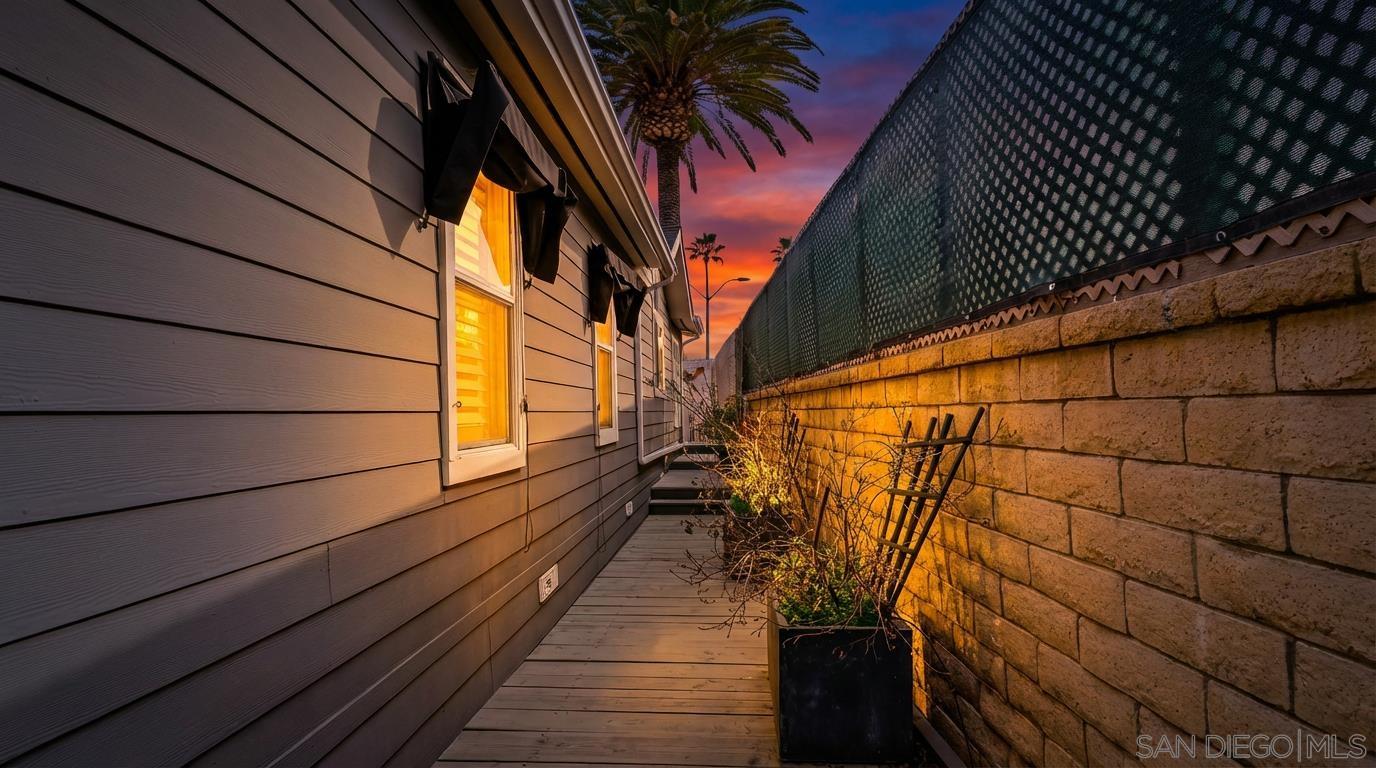 Detail Gallery Image 25 of 27 For 7002  San Bartolo St  #30,  Carlsbad,  CA 92011 - 3 Beds | 2 Baths