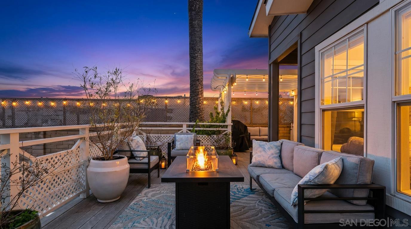 Detail Gallery Image 5 of 27 For 7002  San Bartolo St  #30,  Carlsbad,  CA 92011 - 3 Beds | 2 Baths