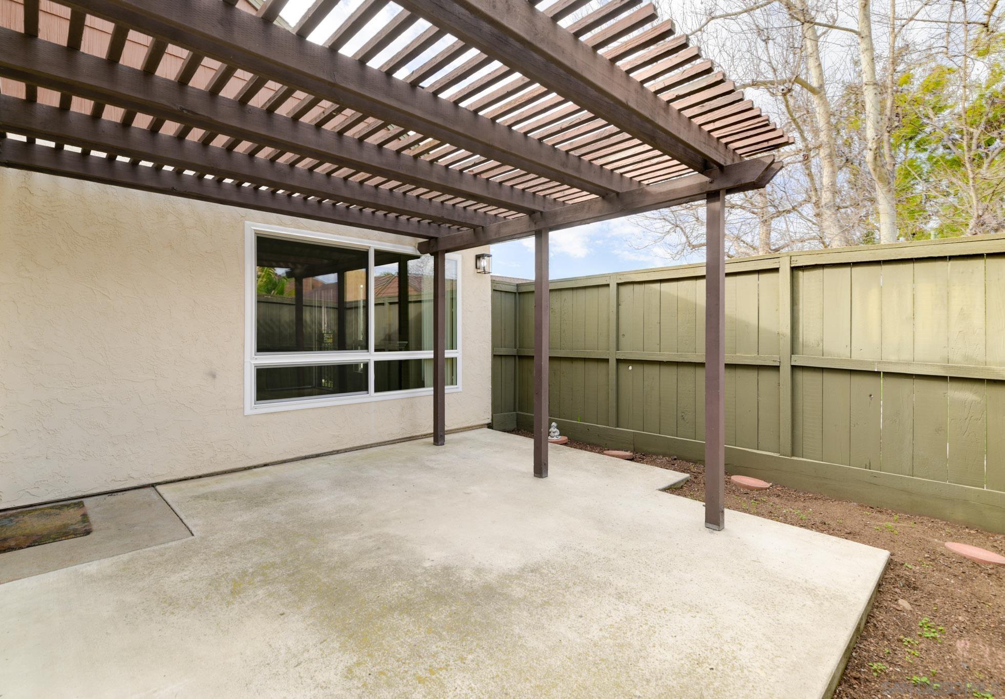 Detail Gallery Image 11 of 13 For 10524  Caminito Glenellen, San Diego,  CA 92126 - 2 Beds | 2 Baths