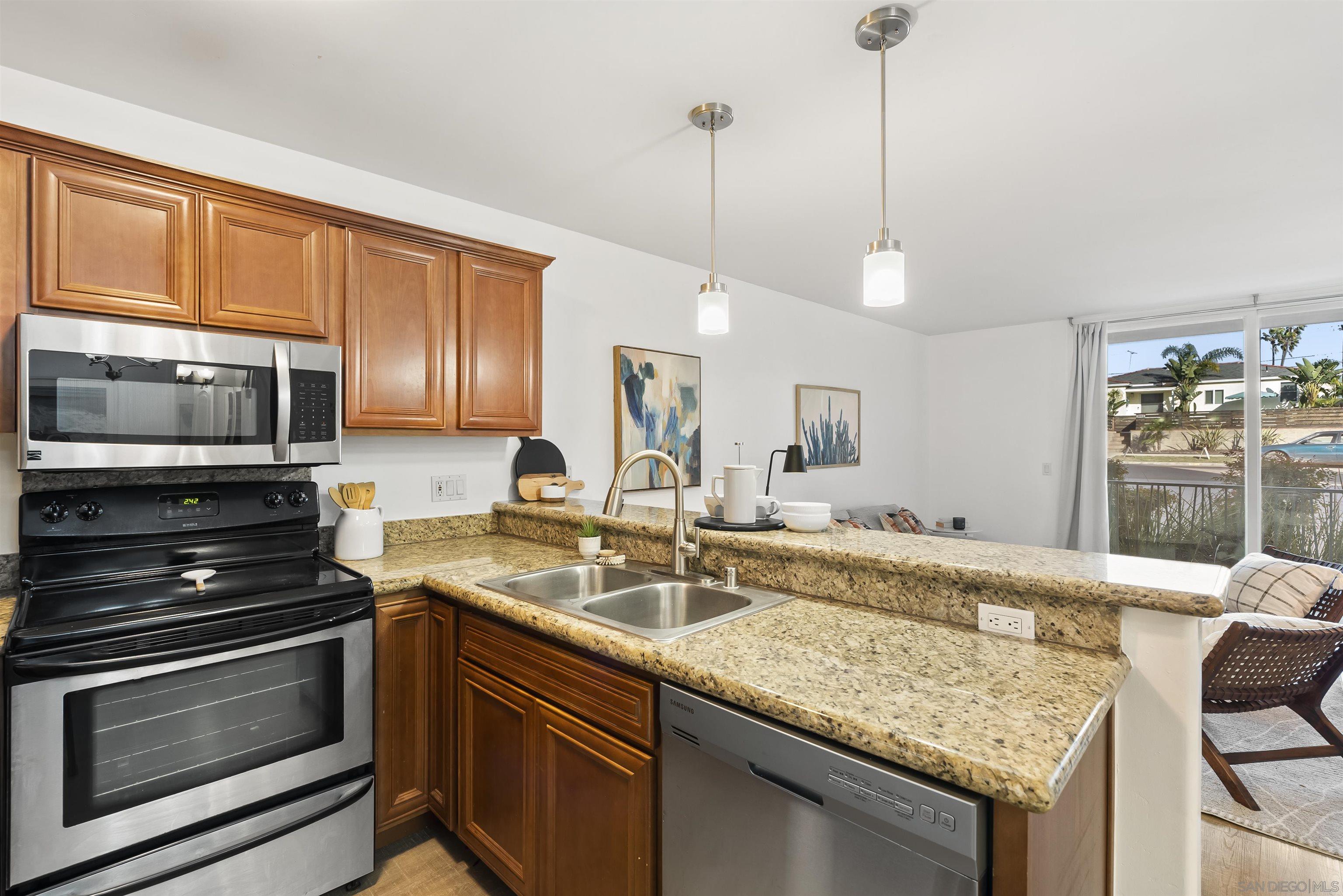 Detail Gallery Image 11 of 25 For 3910  Haines St  #106,  San Diego,  CA 92109 - 1 Beds | 1 Baths