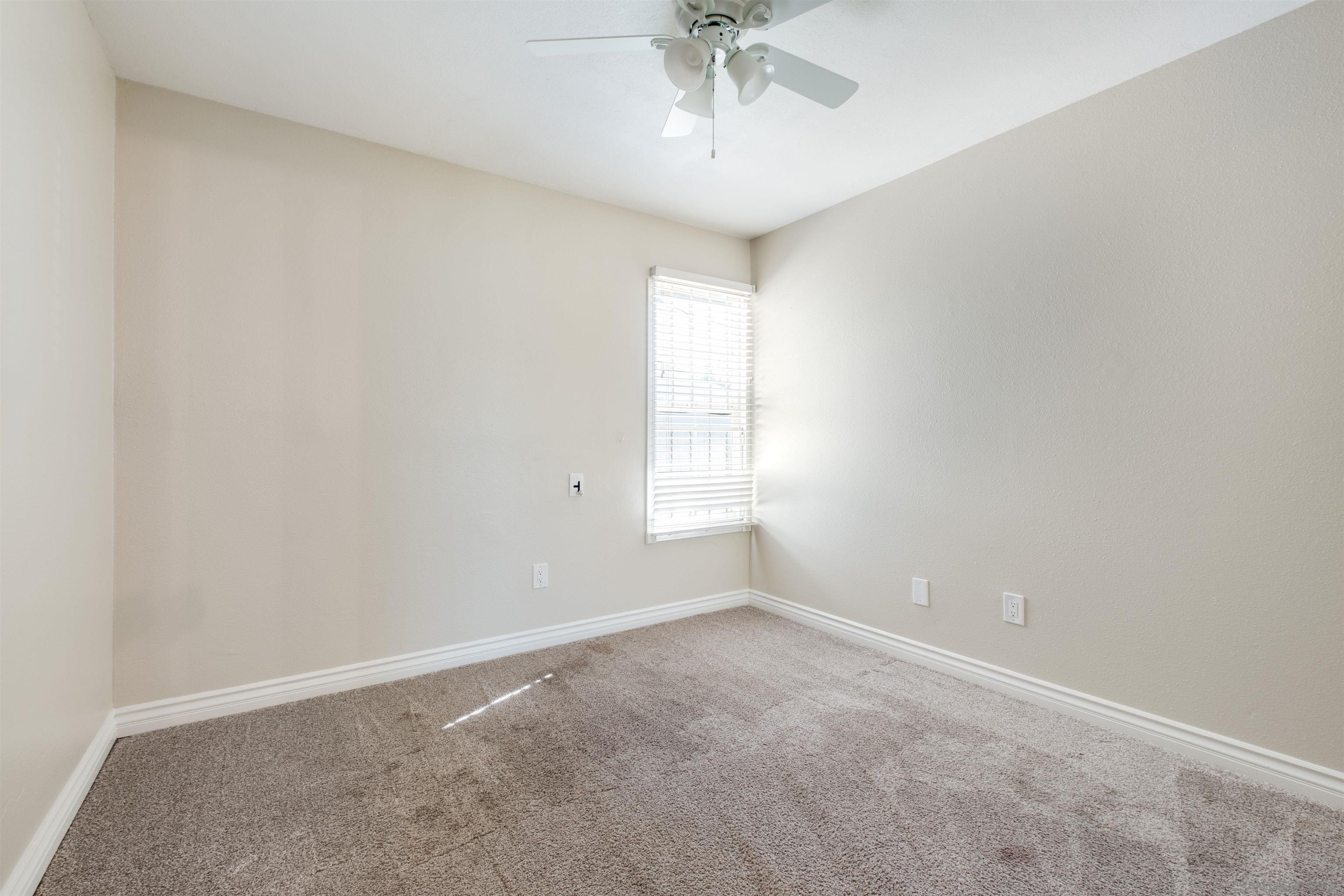 Detail Gallery Image 13 of 28 For 1903  Ruthie Way, San Diego,  CA 92139 - 4 Beds | 3 Baths