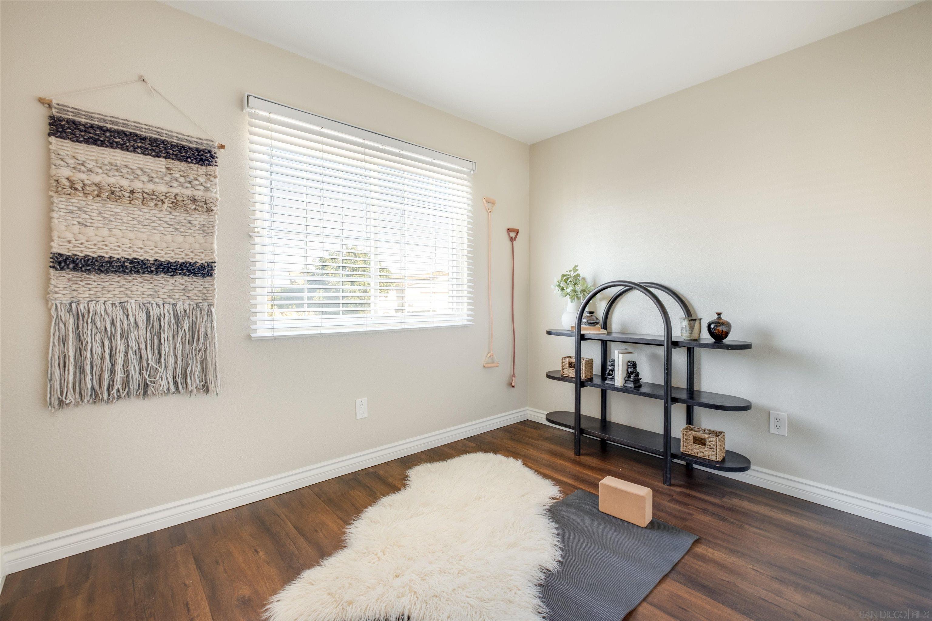 Detail Gallery Image 16 of 28 For 1903  Ruthie Way, San Diego,  CA 92139 - 4 Beds | 3 Baths