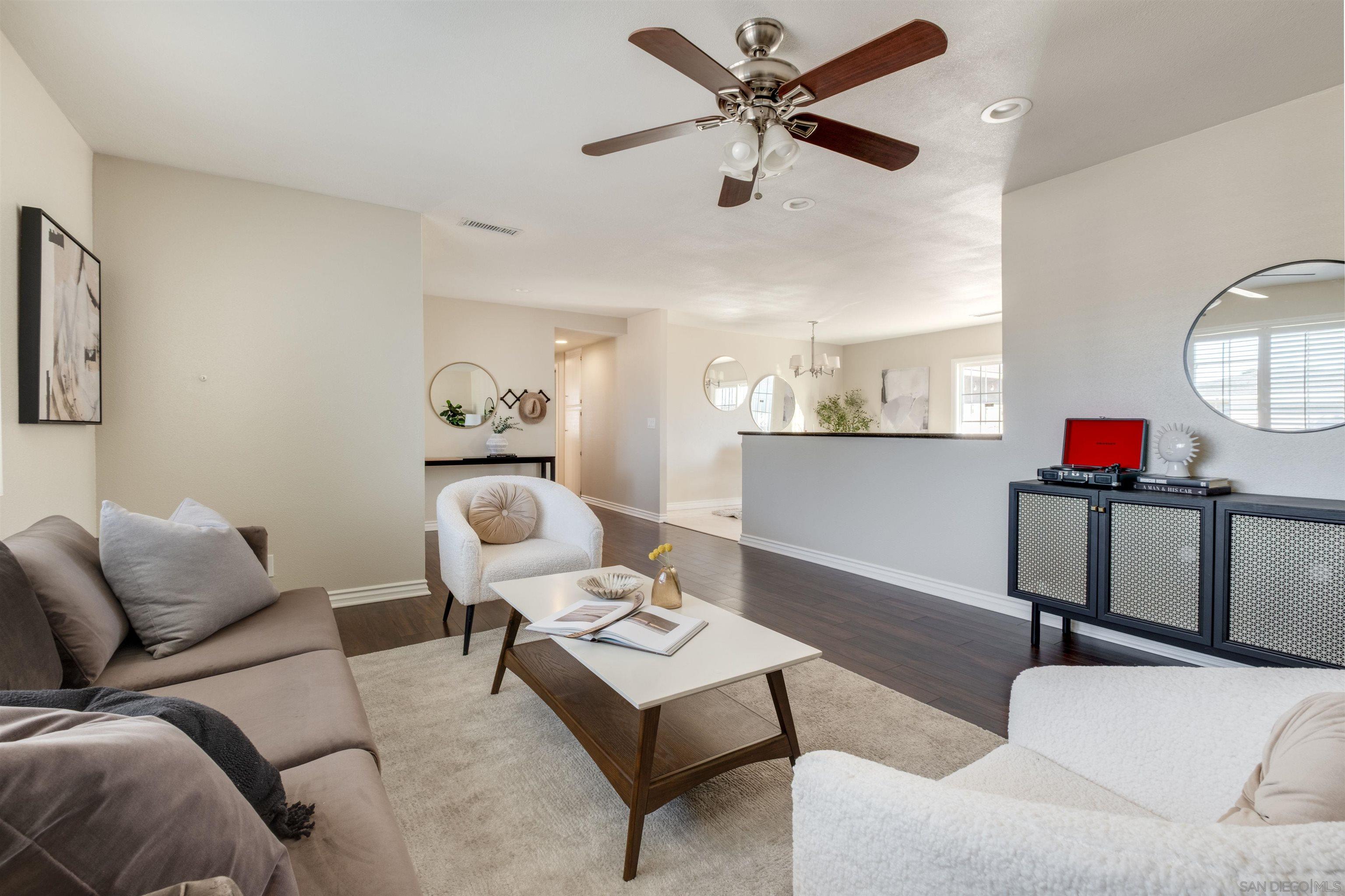 Detail Gallery Image 3 of 28 For 1903  Ruthie Way, San Diego,  CA 92139 - 4 Beds | 3 Baths