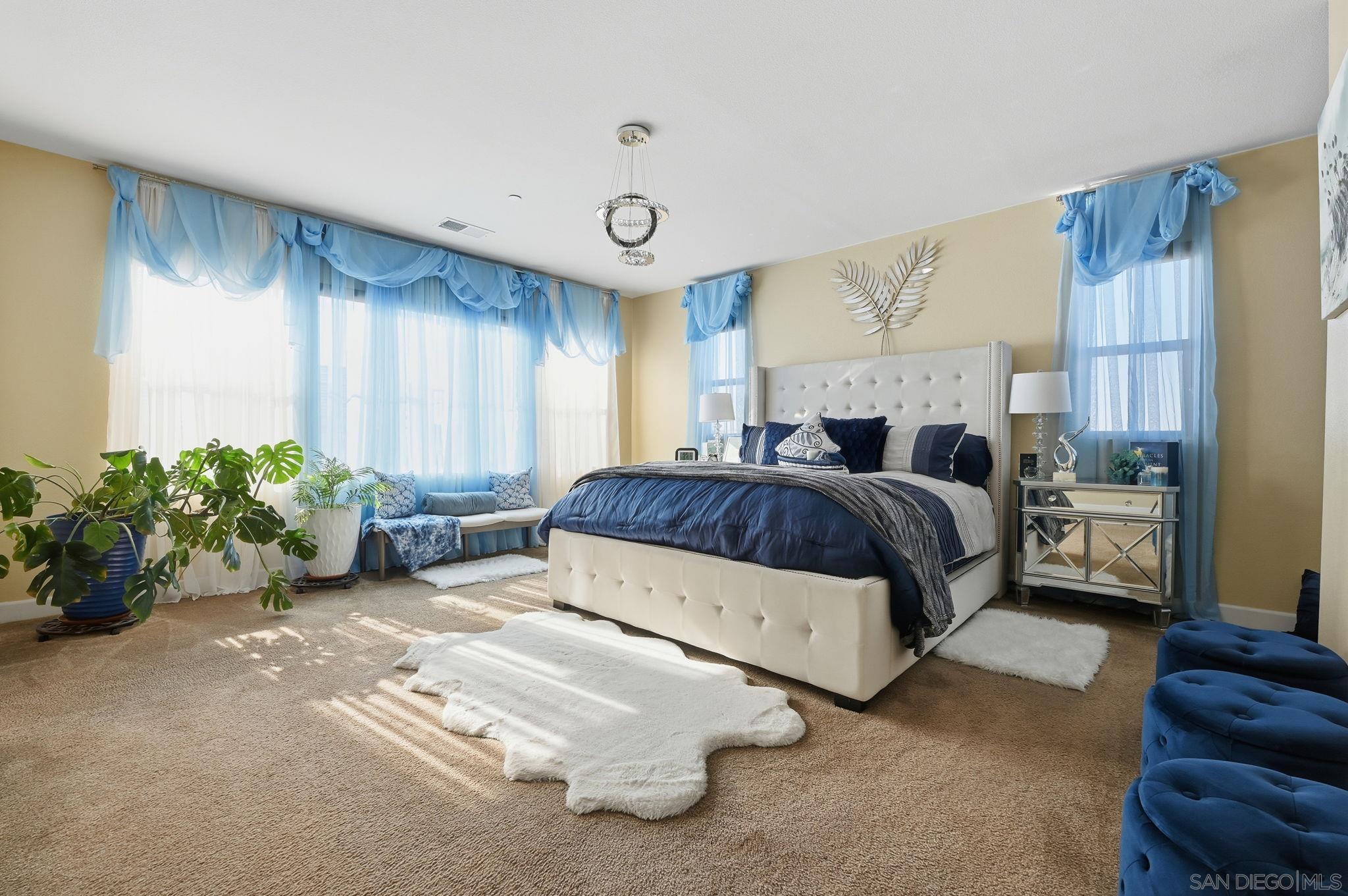 Detail Gallery Image 31 of 58 For 1124  Camino Levante, Chula Vista,  CA 91913 - 5 Beds | 3/1 Baths