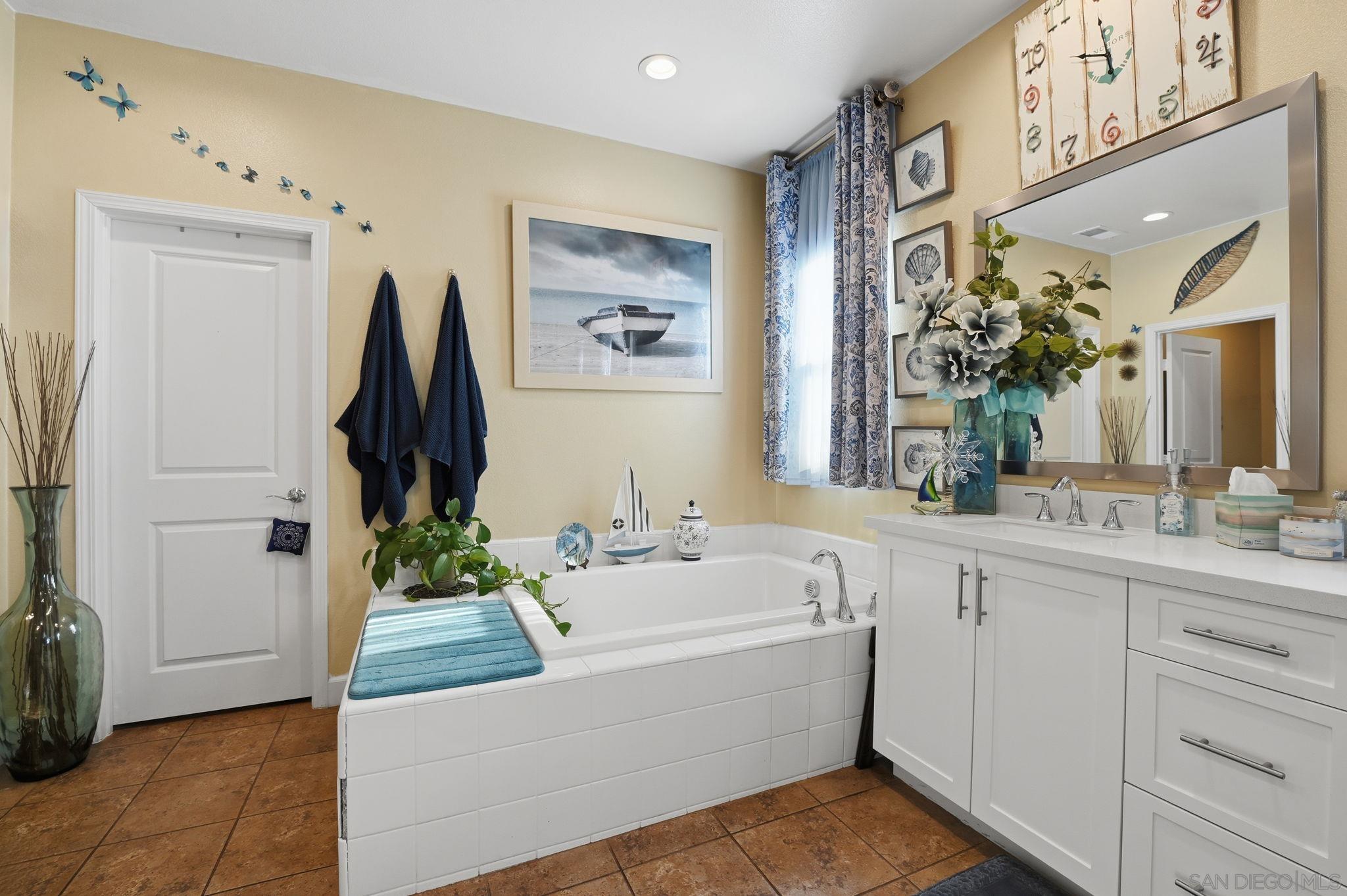 Detail Gallery Image 34 of 58 For 1124  Camino Levante, Chula Vista,  CA 91913 - 5 Beds | 3/1 Baths