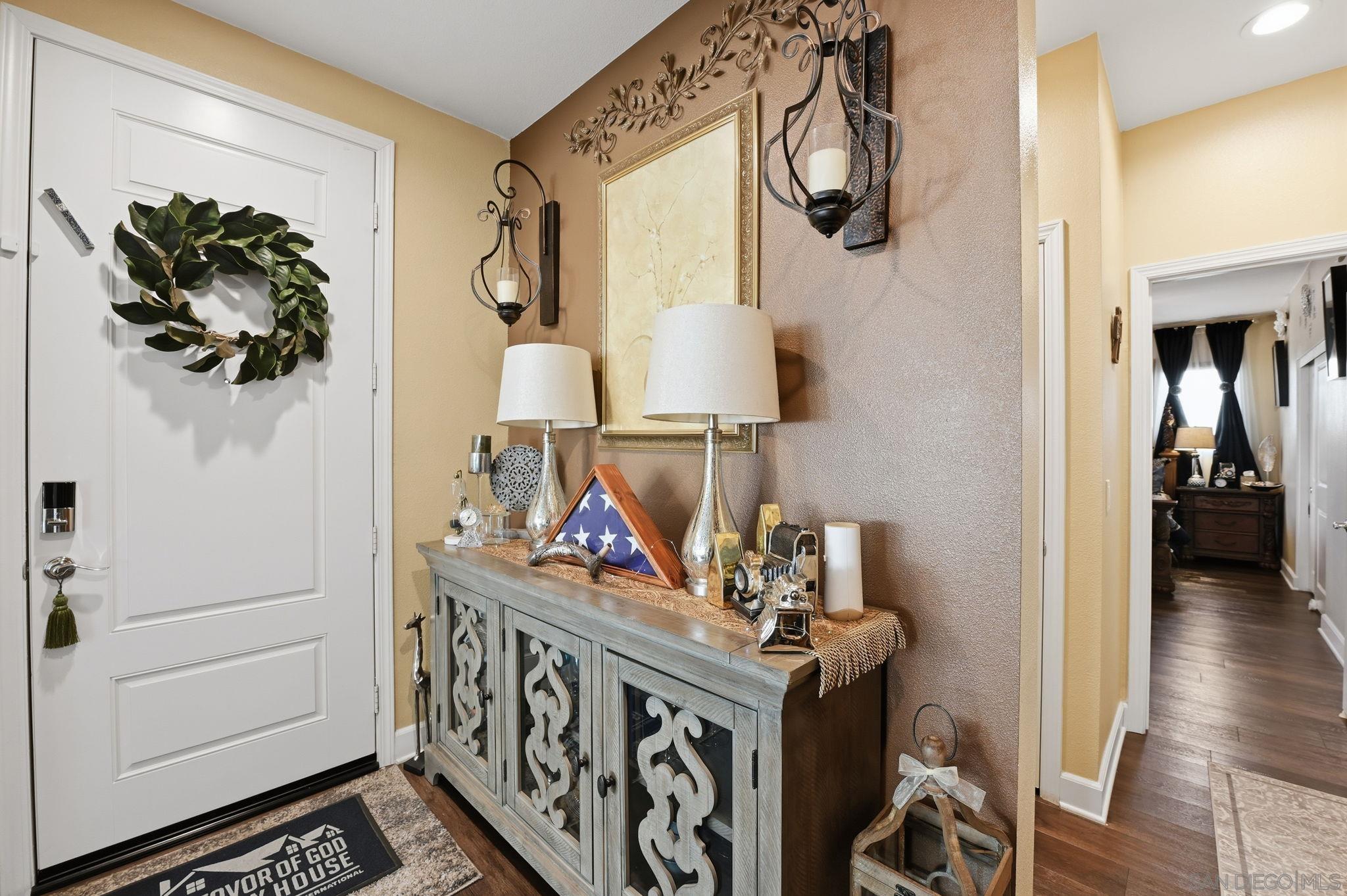 Detail Gallery Image 9 of 58 For 1124  Camino Levante, Chula Vista,  CA 91913 - 5 Beds | 3/1 Baths