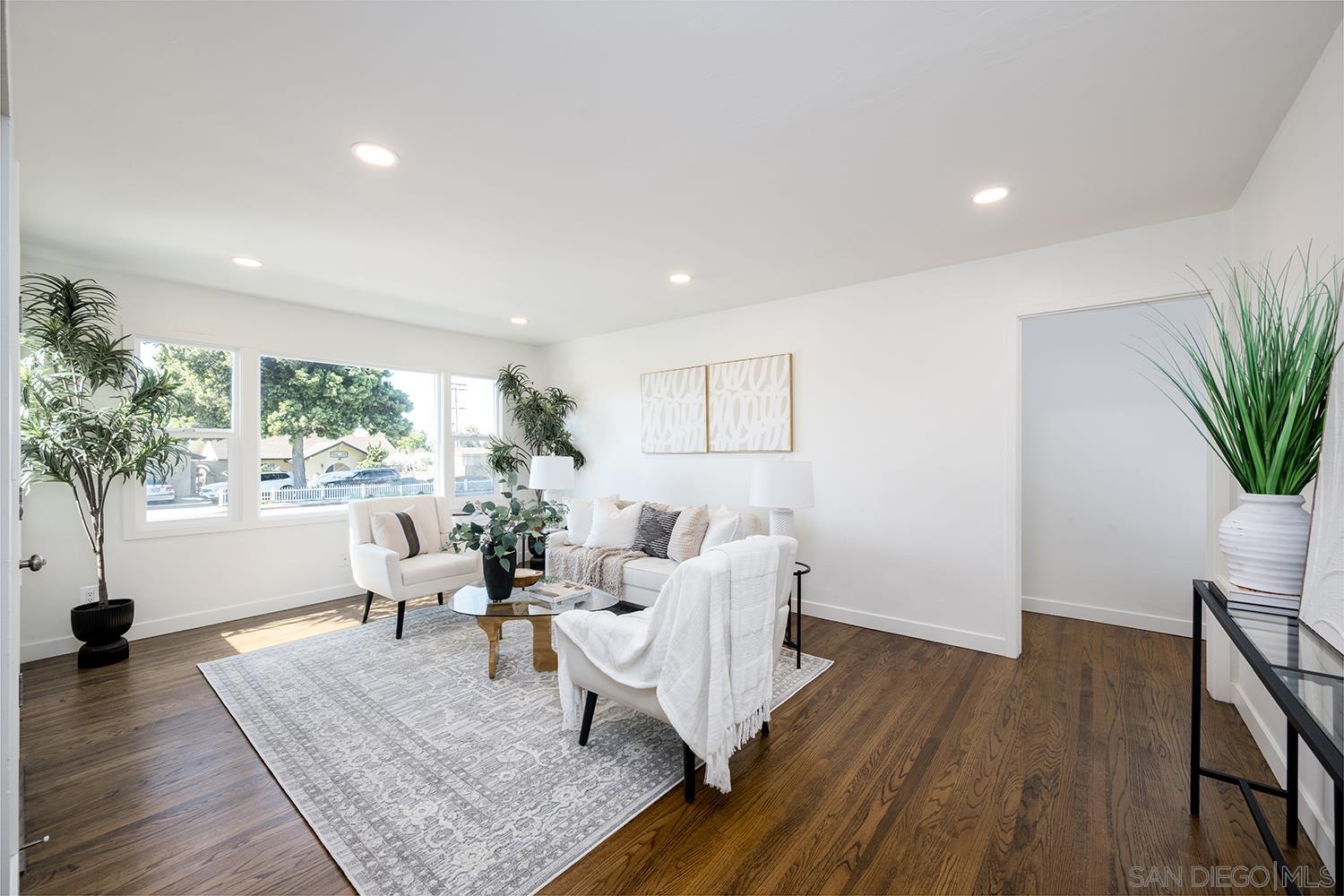 Detail Gallery Image 3 of 21 For 709  4th Ave, Chula Vista,  CA 91910 - 3 Beds | 2 Baths