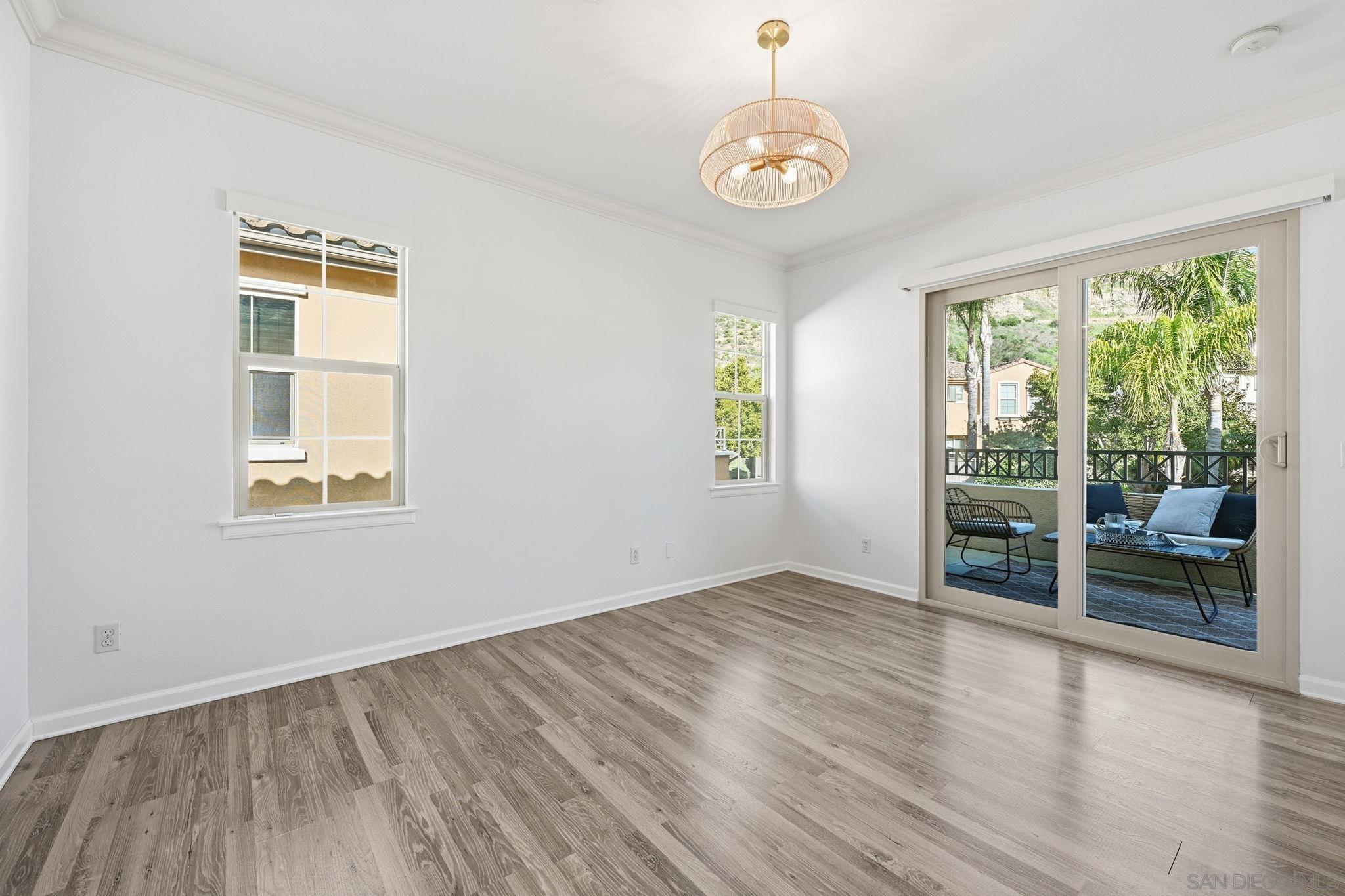 Detail Gallery Image 11 of 24 For 2670  Bellezza Dr, San Diego,  CA 92108 - 2 Beds | 2 Baths