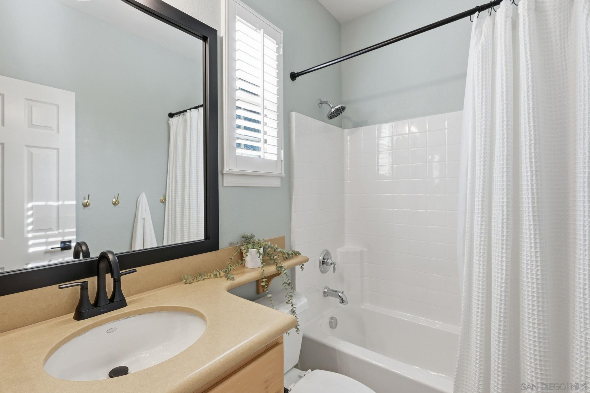 Detail Gallery Image 18 of 24 For 2670  Bellezza Dr, San Diego,  CA 92108 - 2 Beds | 2 Baths