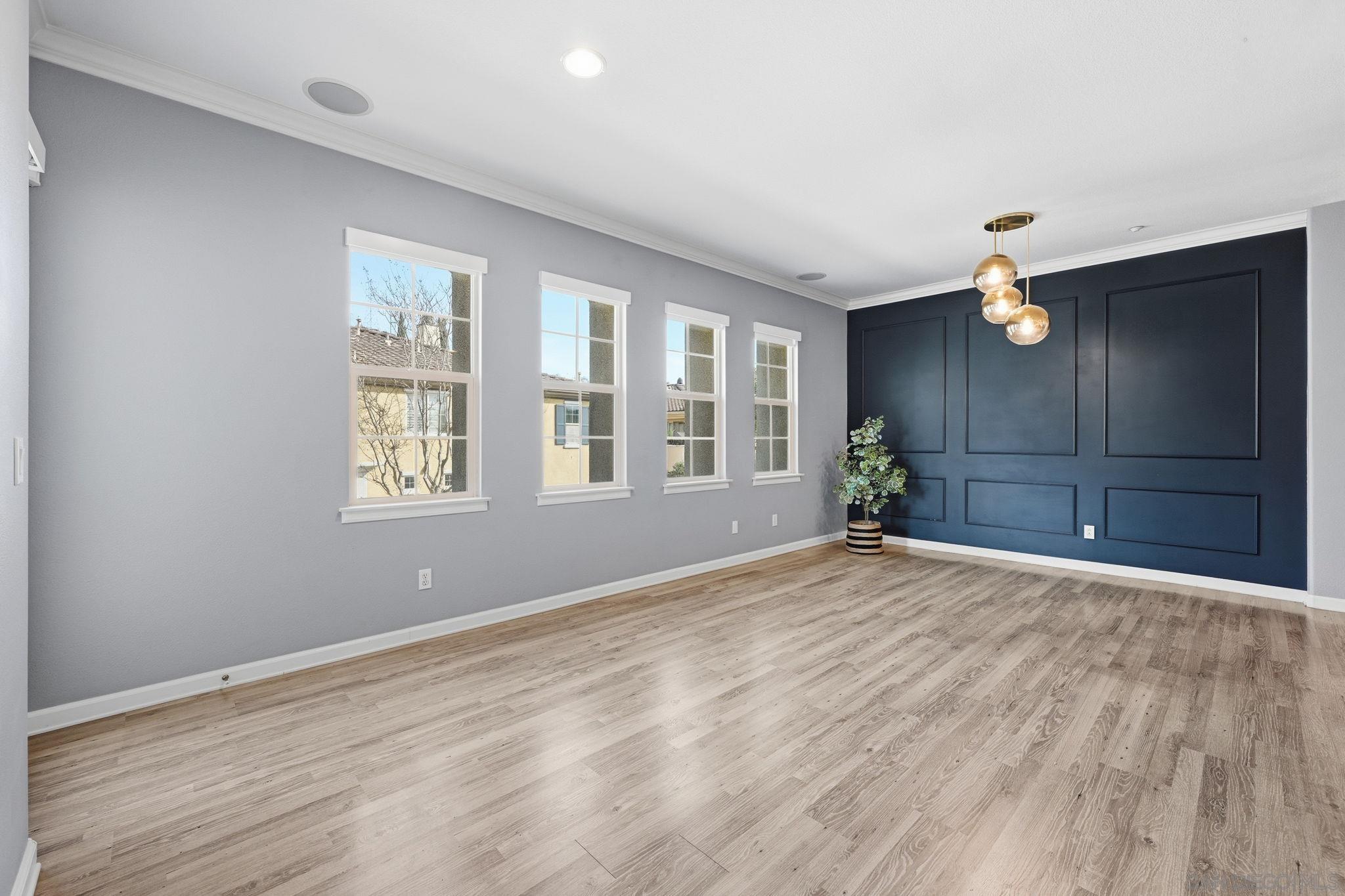 Detail Gallery Image 5 of 24 For 2670  Bellezza Dr, San Diego,  CA 92108 - 2 Beds | 2 Baths