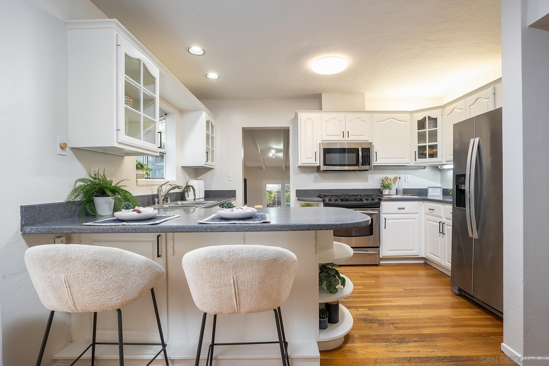 Detail Gallery Image 12 of 73 For 3728  Jennings St, San Diego,  CA 92106 - 3 Beds | 2 Baths