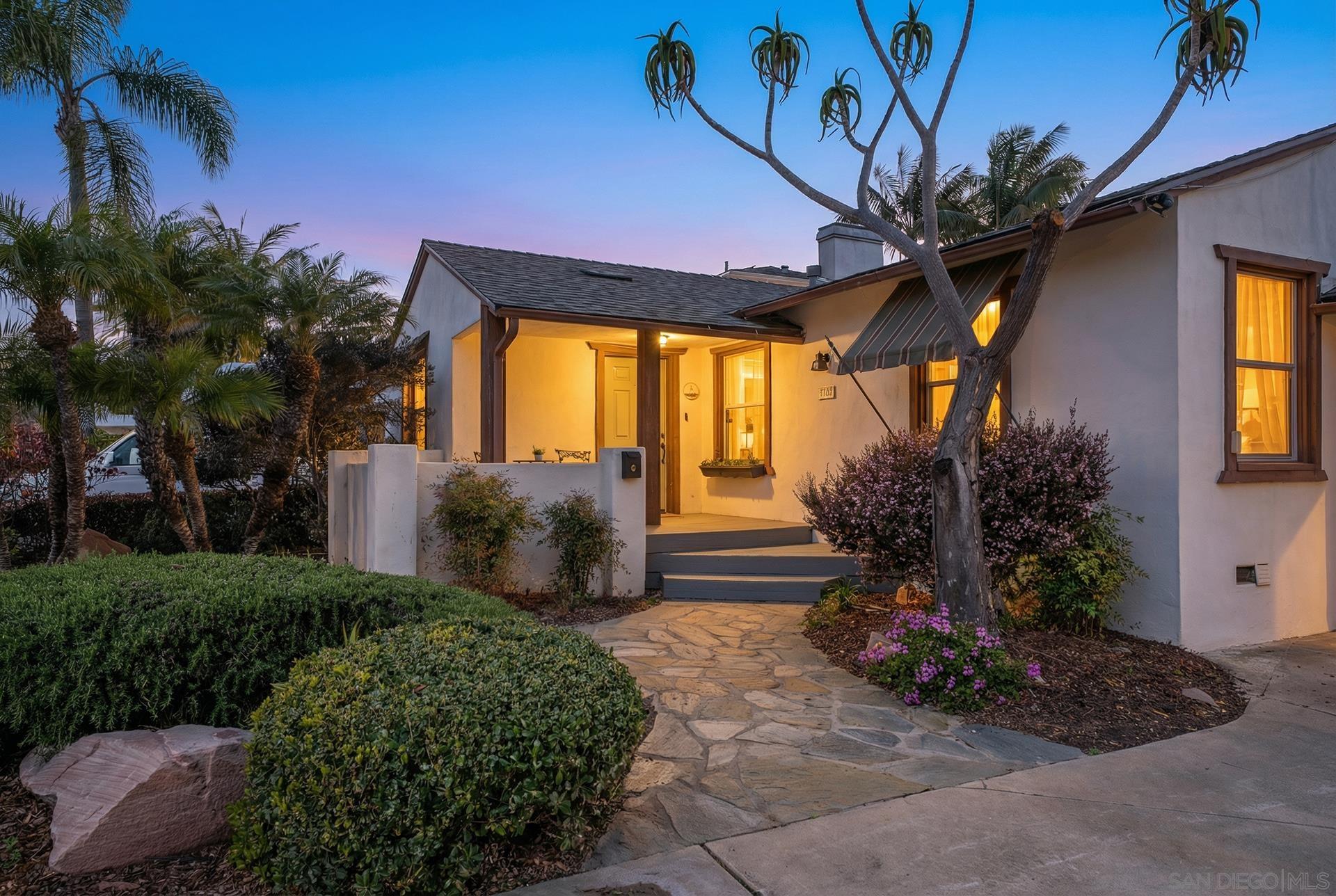 Detail Gallery Image 3 of 73 For 3728  Jennings St, San Diego,  CA 92106 - 3 Beds | 2 Baths