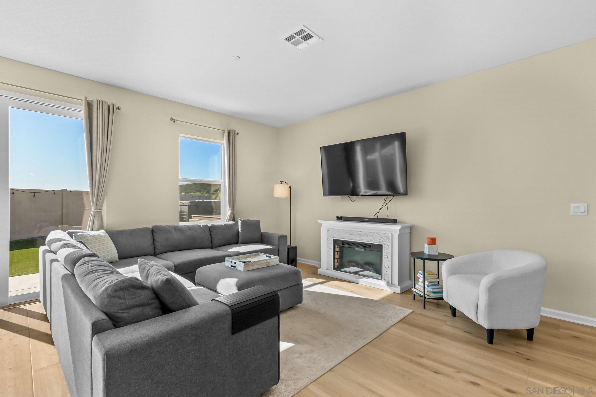 Detail Gallery Image 12 of 33 For 1359  Chaparral Dr, San Marcos,  CA 92069 - 3 Beds | 2 Baths