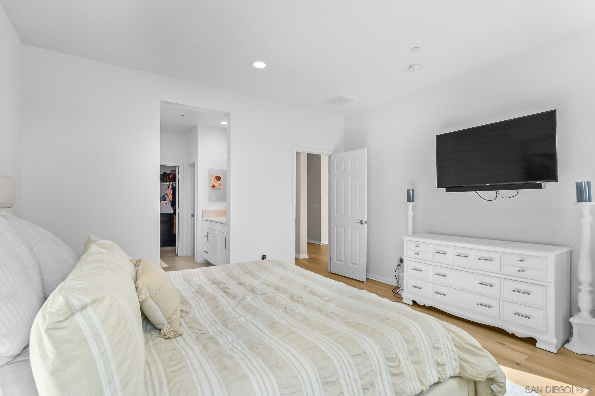 Detail Gallery Image 15 of 33 For 1359  Chaparral Dr, San Marcos,  CA 92069 - 3 Beds | 2 Baths