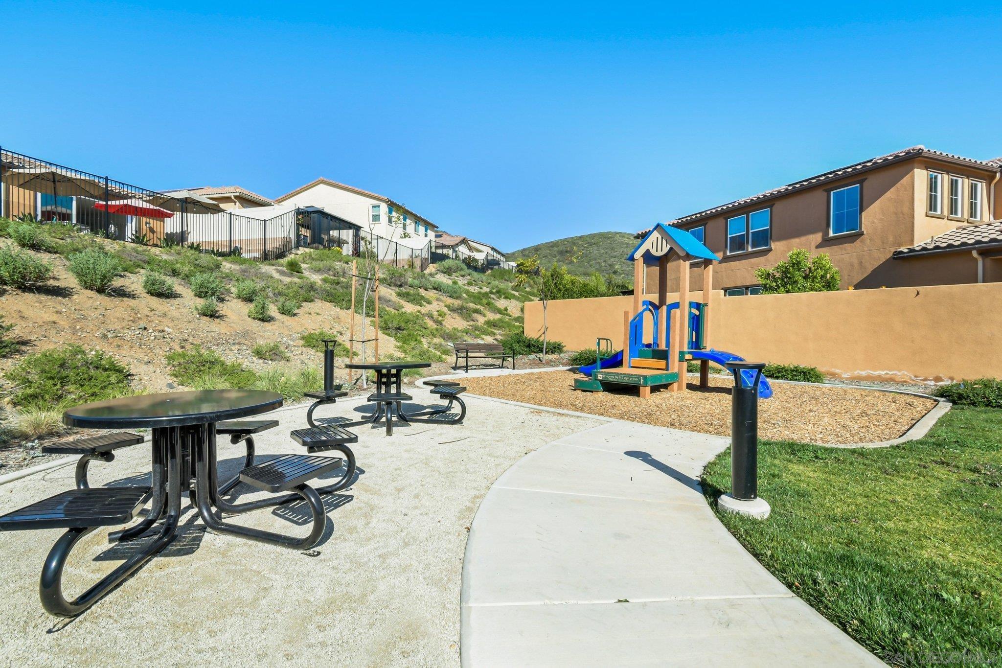 Detail Gallery Image 30 of 33 For 1359  Chaparral Dr, San Marcos,  CA 92069 - 3 Beds | 2 Baths