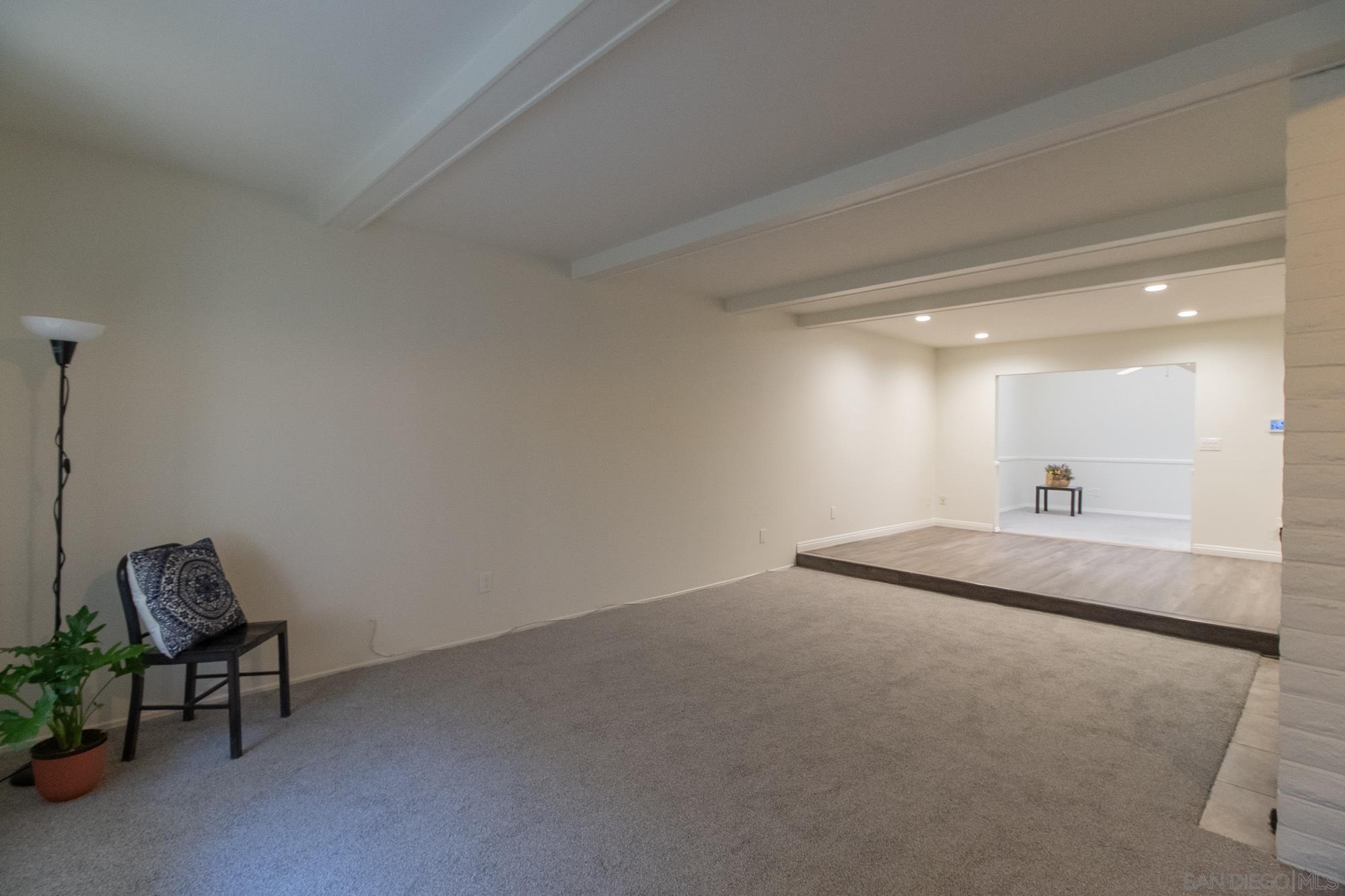 Detail Gallery Image 8 of 52 For 4114  Collwood Lane, San Diego,  CA 92115 - 4 Beds | 2/1 Baths