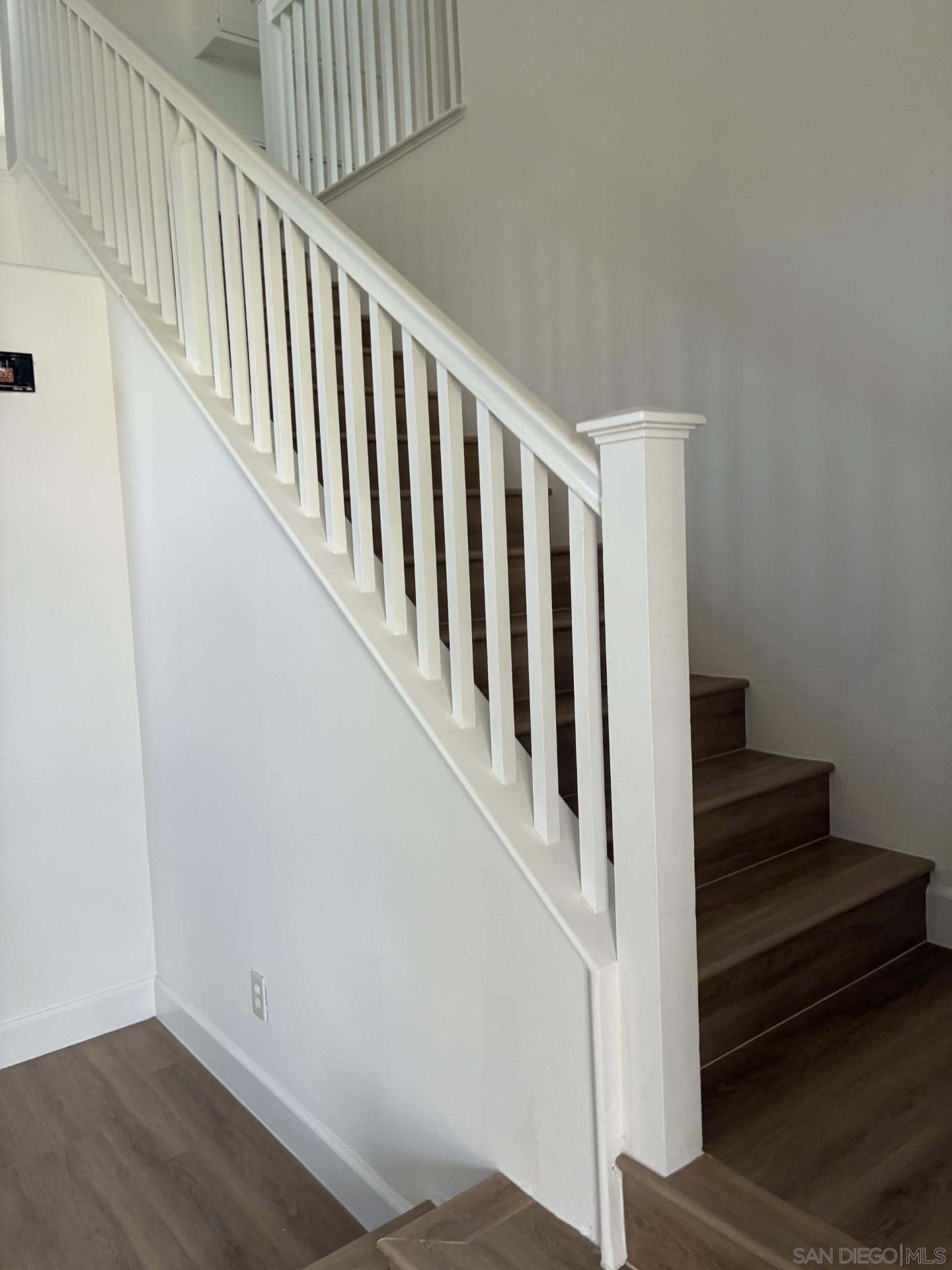 Detail Gallery Image 5 of 10 For 29844  Prell Ct, Menifee,  CA 92584 - 5 Beds | 2/1 Baths