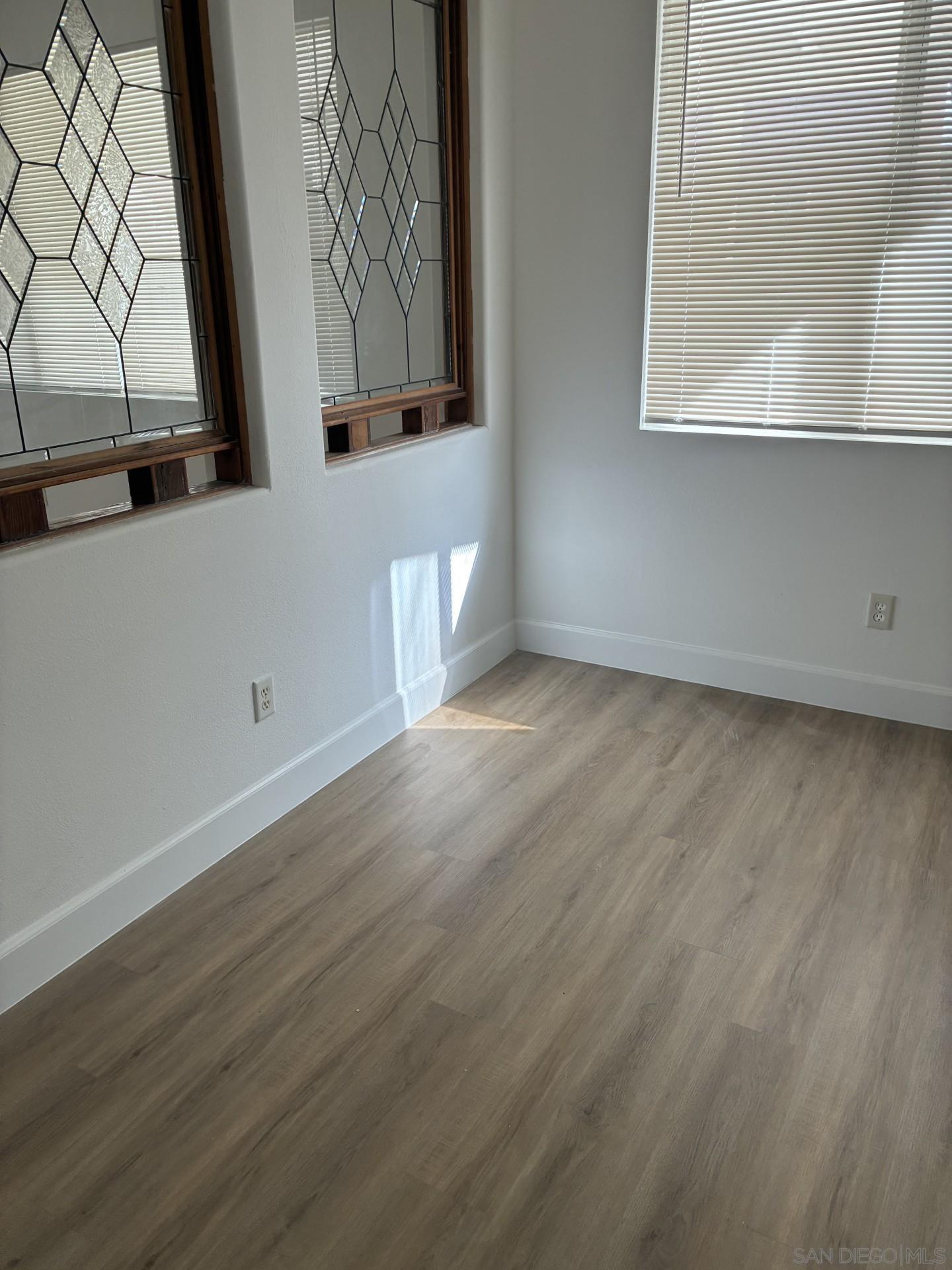 Detail Gallery Image 7 of 10 For 29844  Prell Ct, Menifee,  CA 92584 - 5 Beds | 2/1 Baths