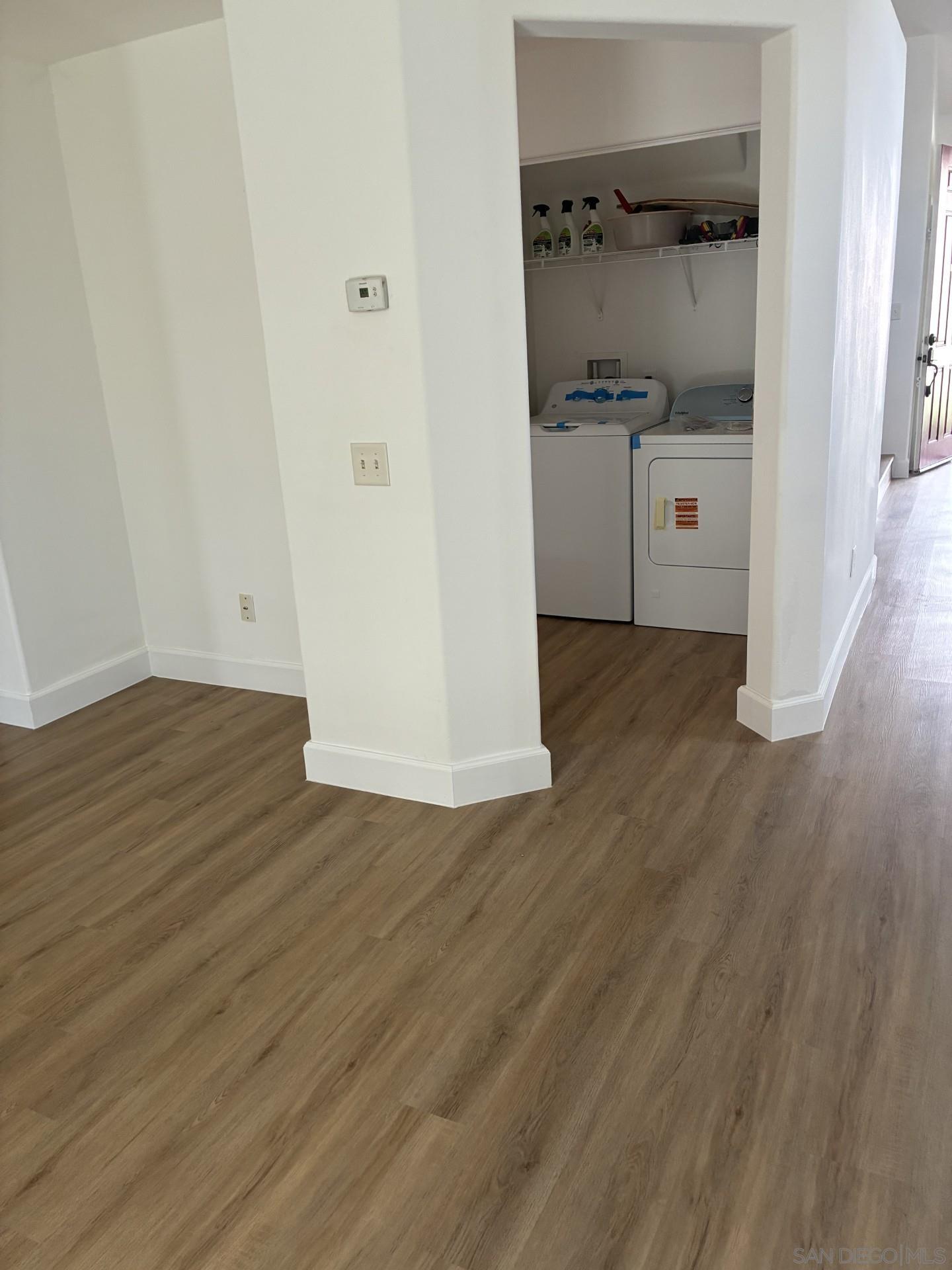 Detail Gallery Image 8 of 10 For 29844  Prell Ct, Menifee,  CA 92584 - 5 Beds | 2/1 Baths