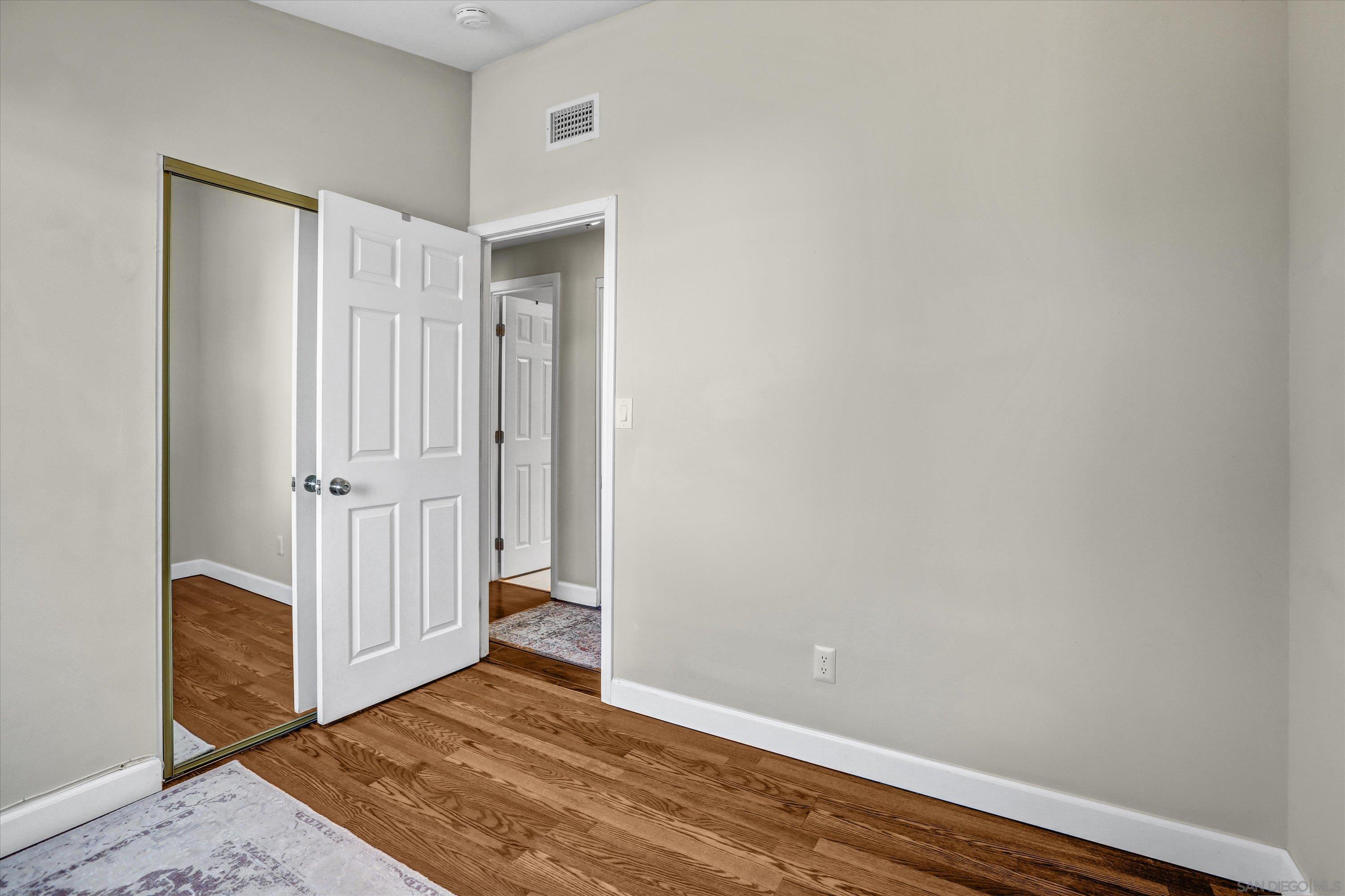 Detail Gallery Image 17 of 34 For 3280  Towser St, San Diego,  CA 92123 - 3 Beds | 2 Baths