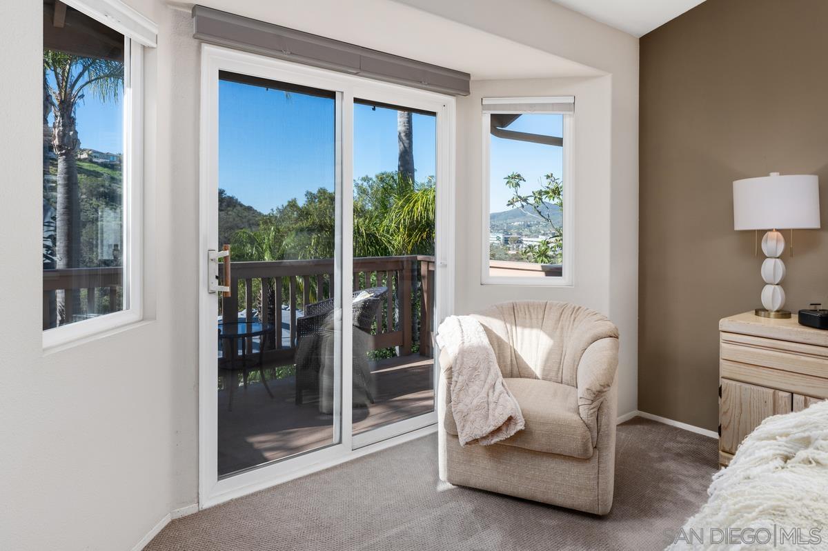 Detail Gallery Image 14 of 28 For 11814  Pickford Rd, San Diego,  CA 92131 - 3 Beds | 2/1 Baths