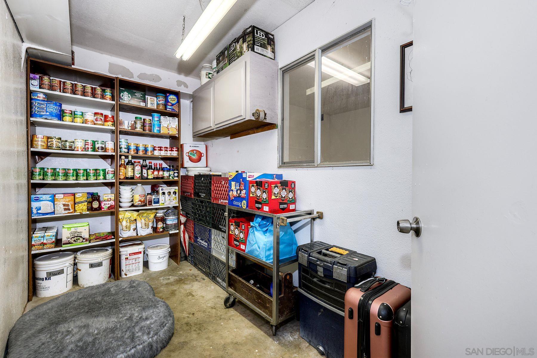 Detail Gallery Image 10 of 37 For 15805  Oak Valley Rd, Ramona,  CA 92065 - 5 Beds | 3 Baths