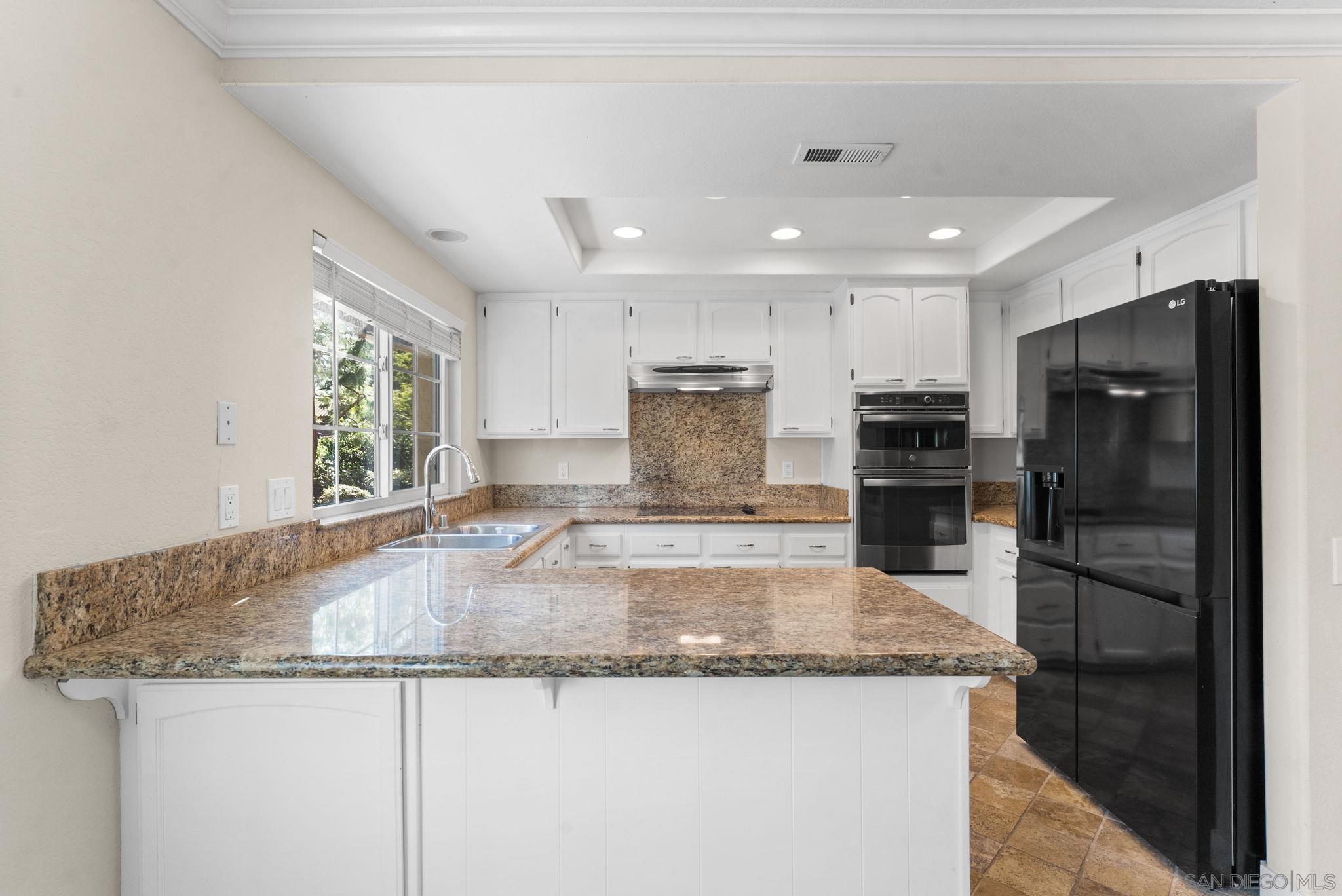 Detail Gallery Image 11 of 35 For 4040  Porte De Palmas  #31,  San Diego,  CA 92122 - 3 Beds | 2/1 Baths