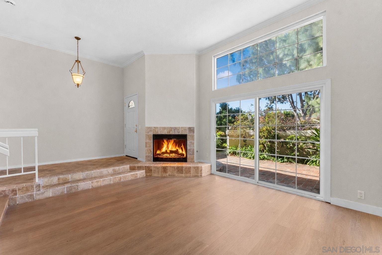 Detail Gallery Image 5 of 35 For 4040  Porte De Palmas  #31,  San Diego,  CA 92122 - 3 Beds | 2/1 Baths